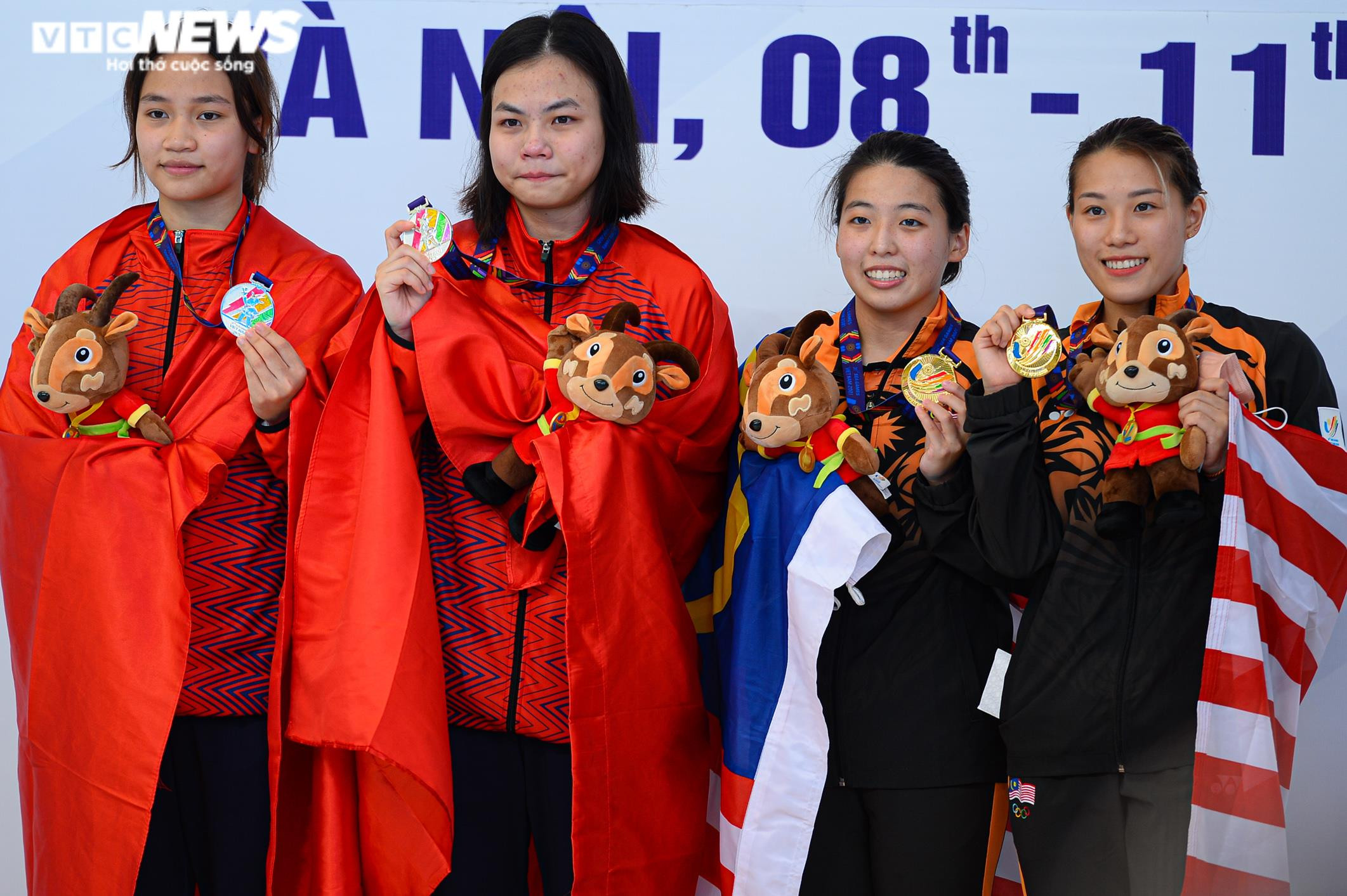 Ảnh: Pha nhảy cầu 0 điểm của Tùng Dương ở SEA Games 31 - 13