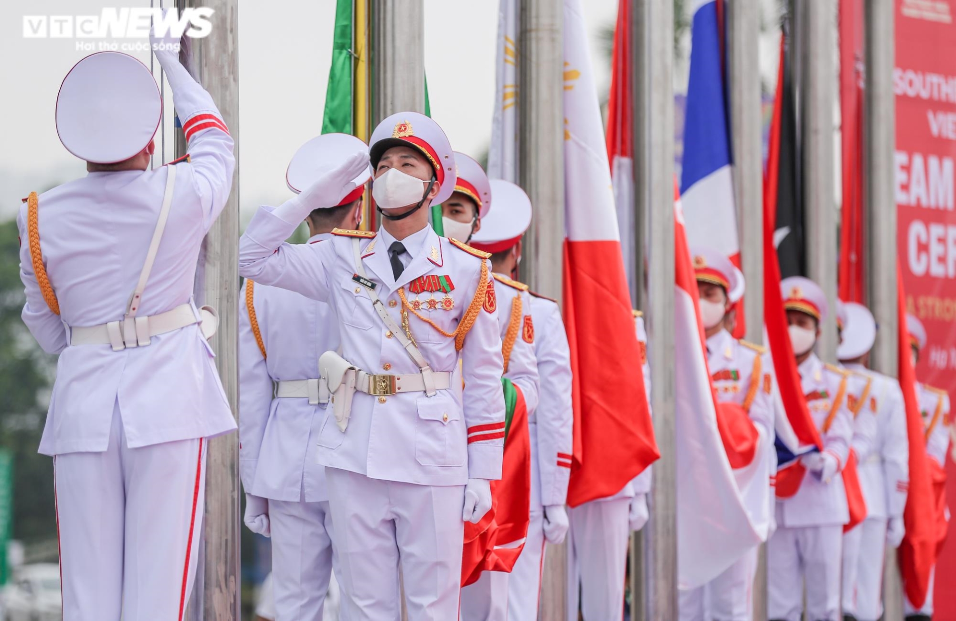 Ảnh: Trang nghiêm Lễ thượng cờ SEA Games 31 - 12
