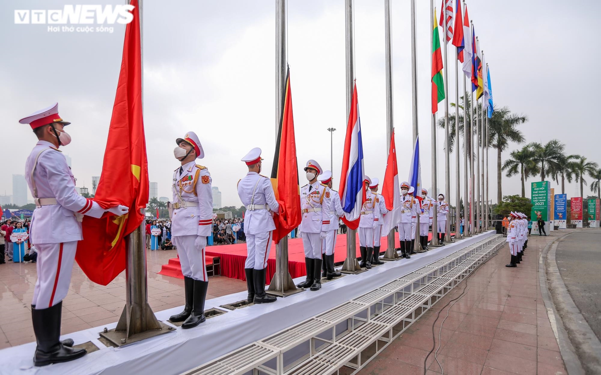 Ảnh: Trang nghiêm Lễ thượng cờ SEA Games 31 - 9