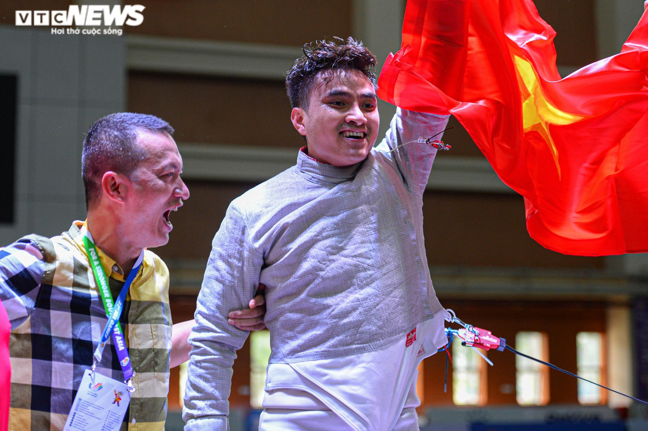 'Độc cô cầu bại' Vũ Thành An rực sáng bầu trời kiếm thuật Đông Nam Á - 6