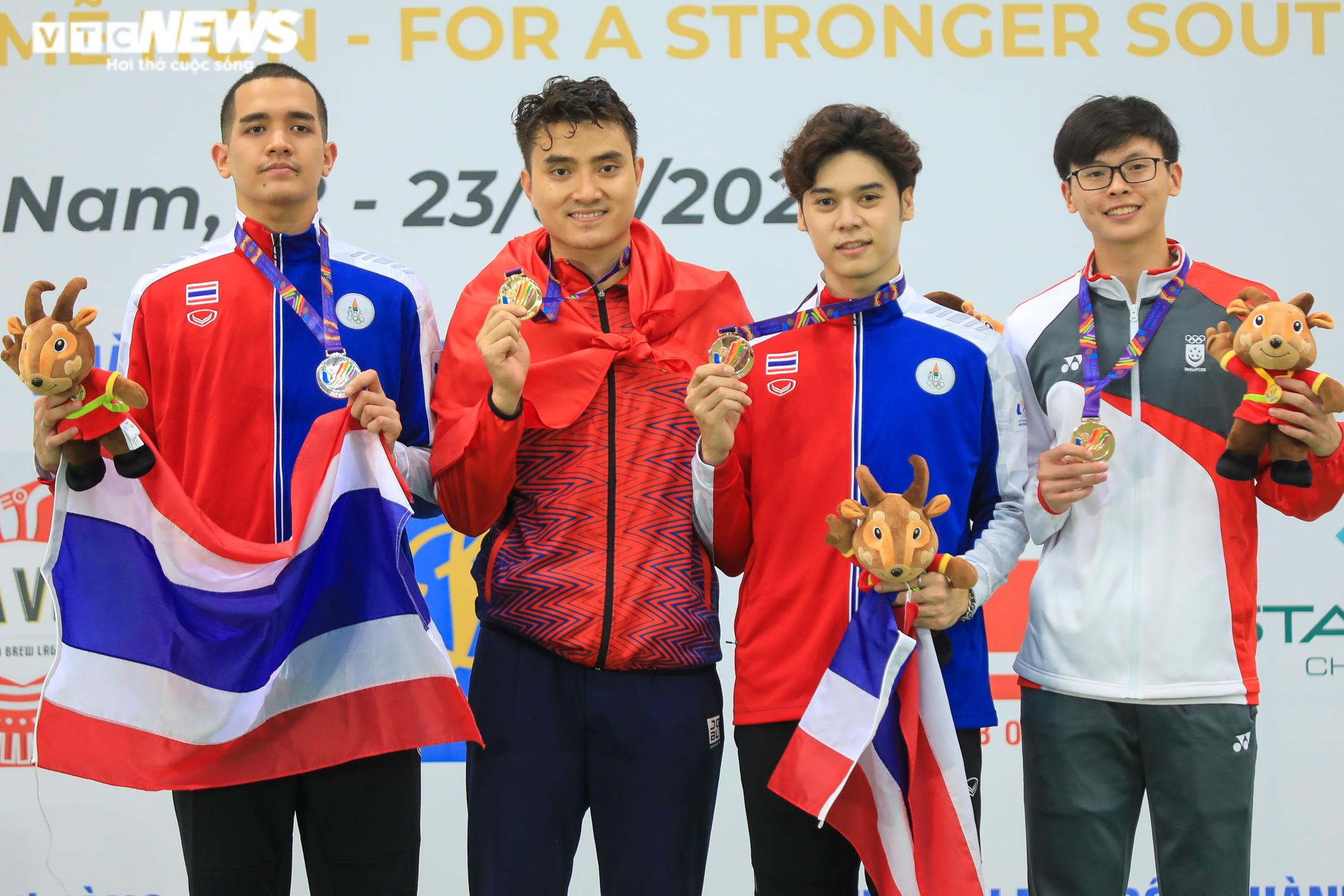 'Độc cô cầu bại' Vũ Thành An rực sáng bầu trời kiếm thuật Đông Nam Á - 9