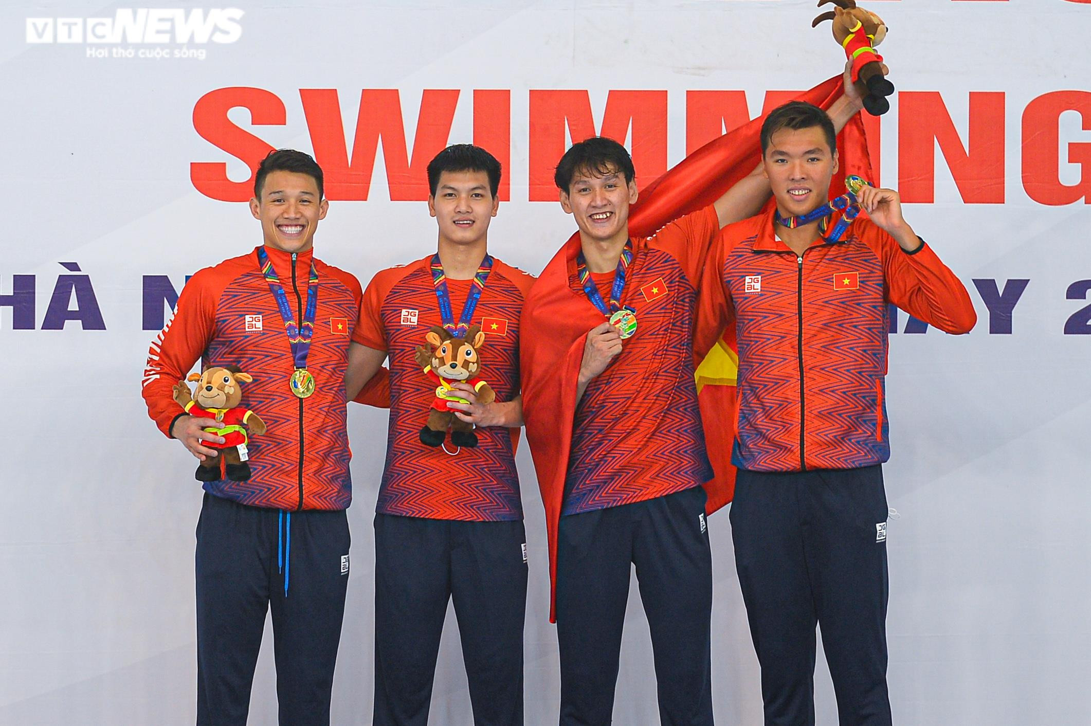 Xem Phạm Thanh Bảo phá kỷ lục SEA Games, giành HCV lịch sử cho bơi Việt Nam - 14