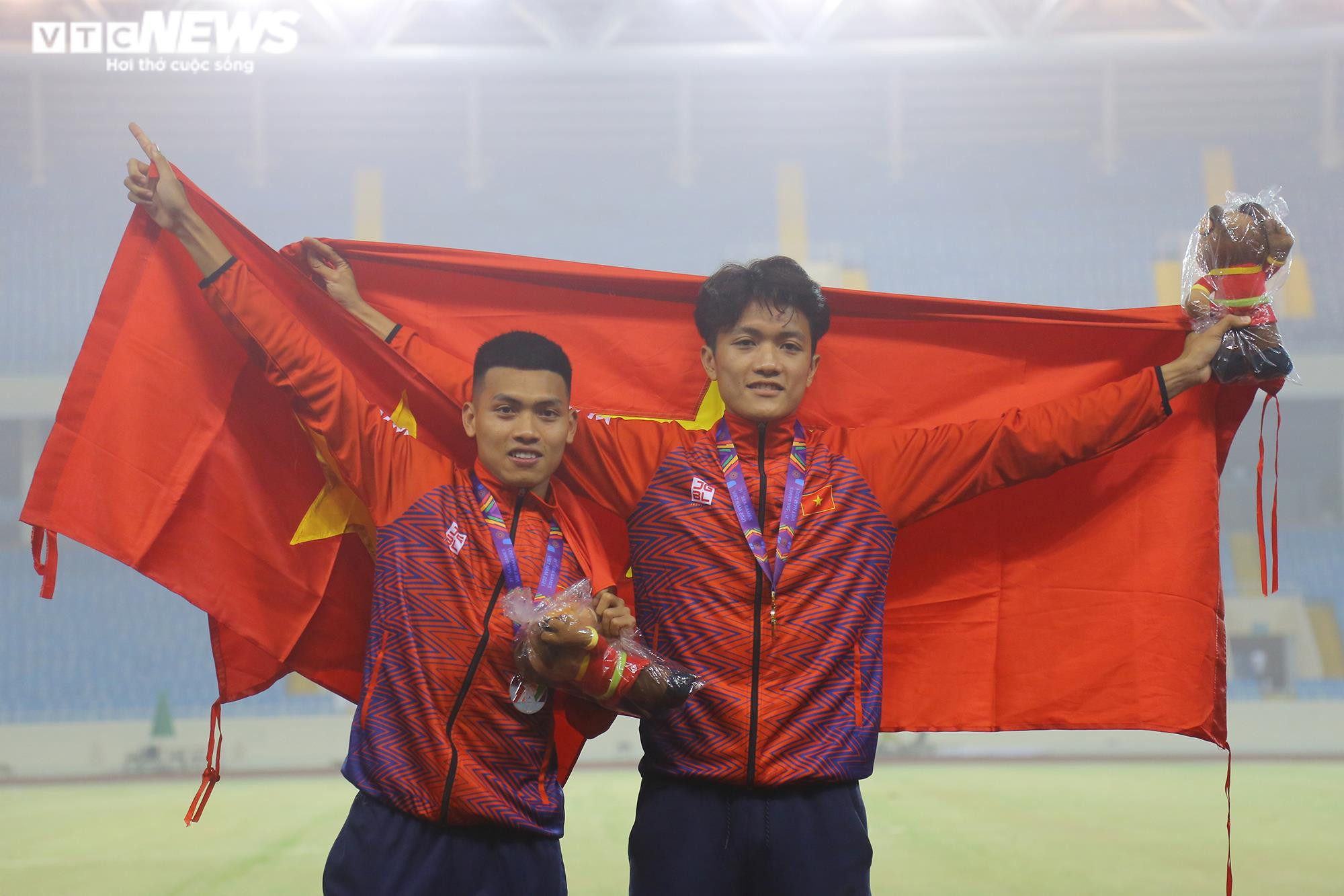 Điền kinh Việt Nam thống trị 3 đường chạy SEA Games 31 - 9