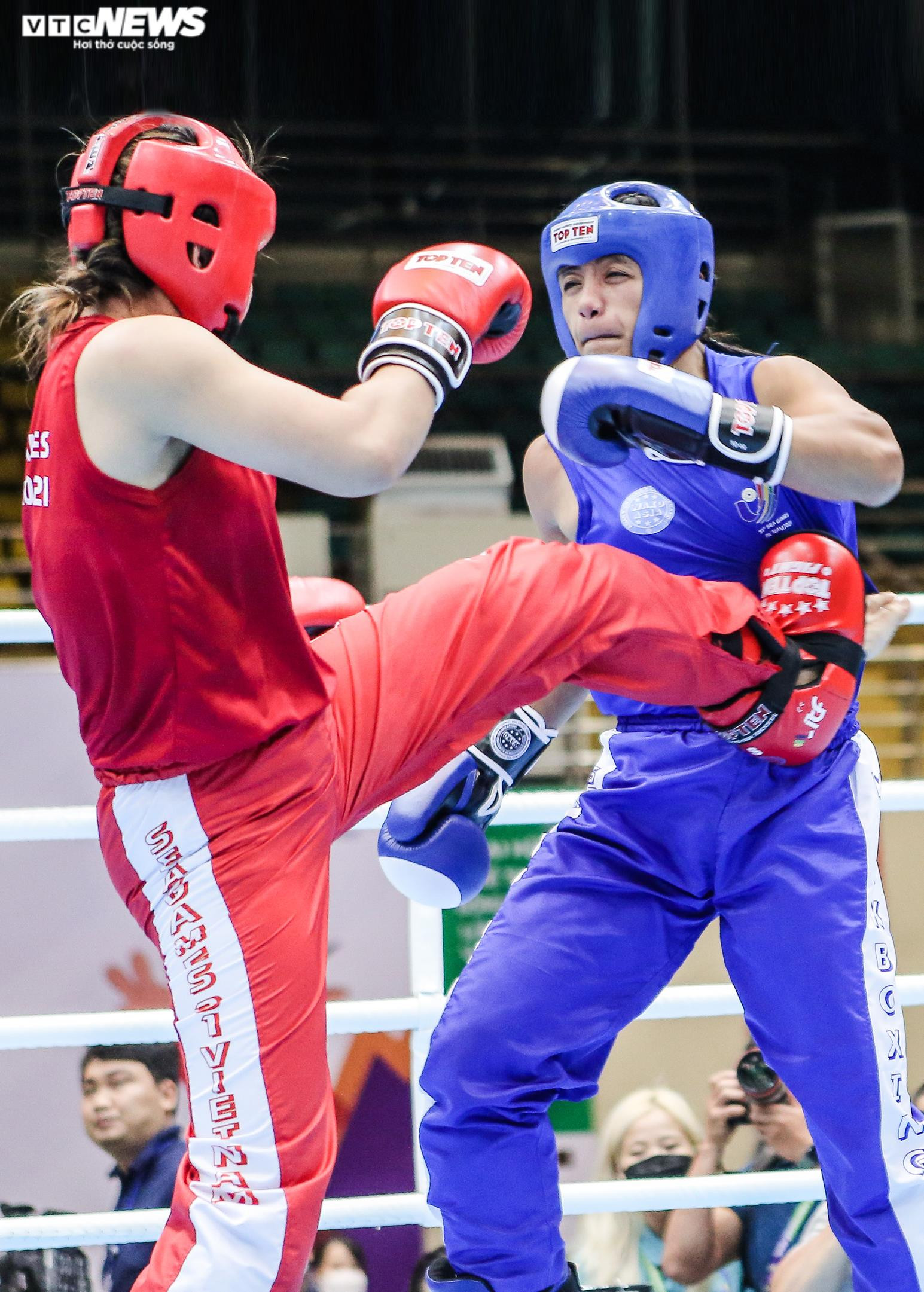 Ảnh: Cơn mưa HCV môn Kickboxing Việt Nam tại SEA Games 31 - 8