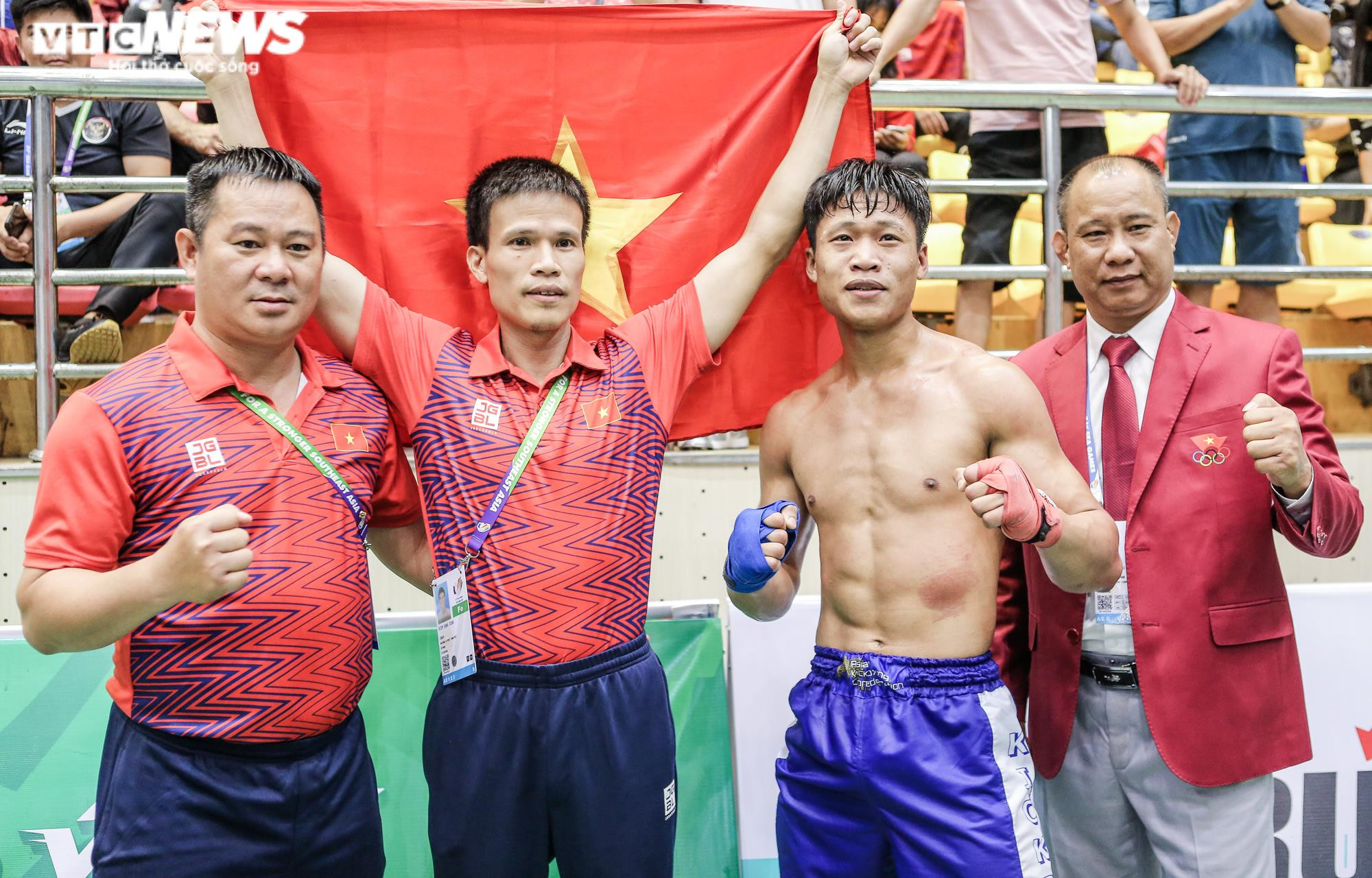 Ảnh: Cơn mưa HCV môn Kickboxing Việt Nam tại SEA Games 31 - 15