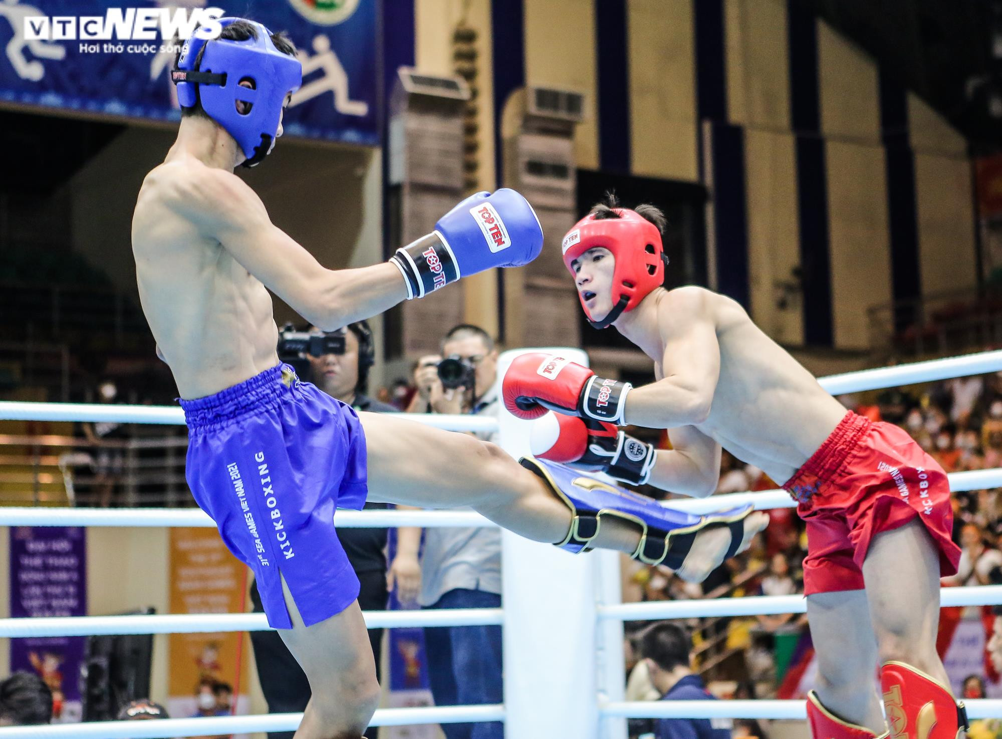 Ảnh: Cơn mưa HCV môn Kickboxing Việt Nam tại SEA Games 31 - 16
