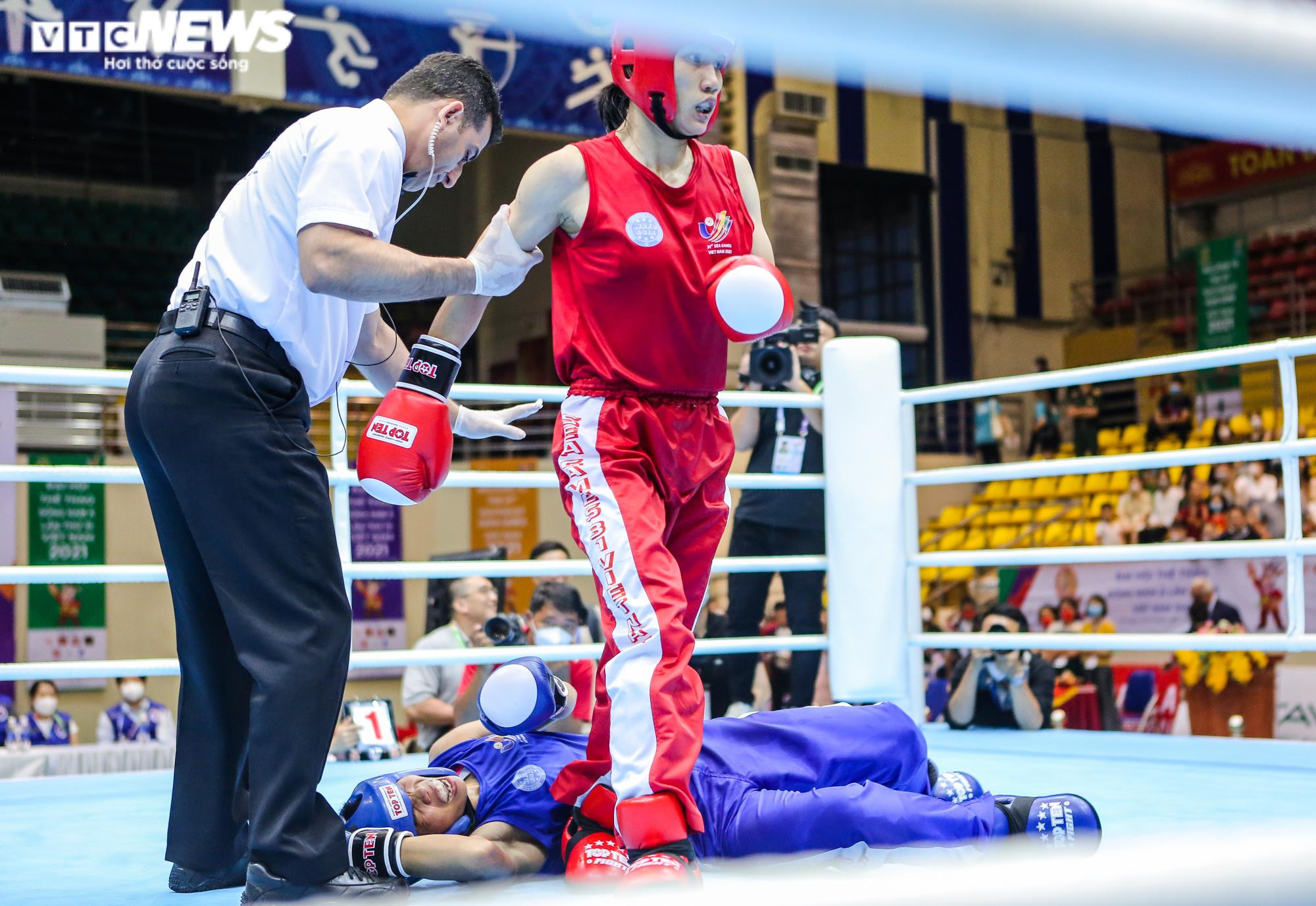 Ảnh: Cơn mưa HCV môn Kickboxing Việt Nam tại SEA Games 31 - 5