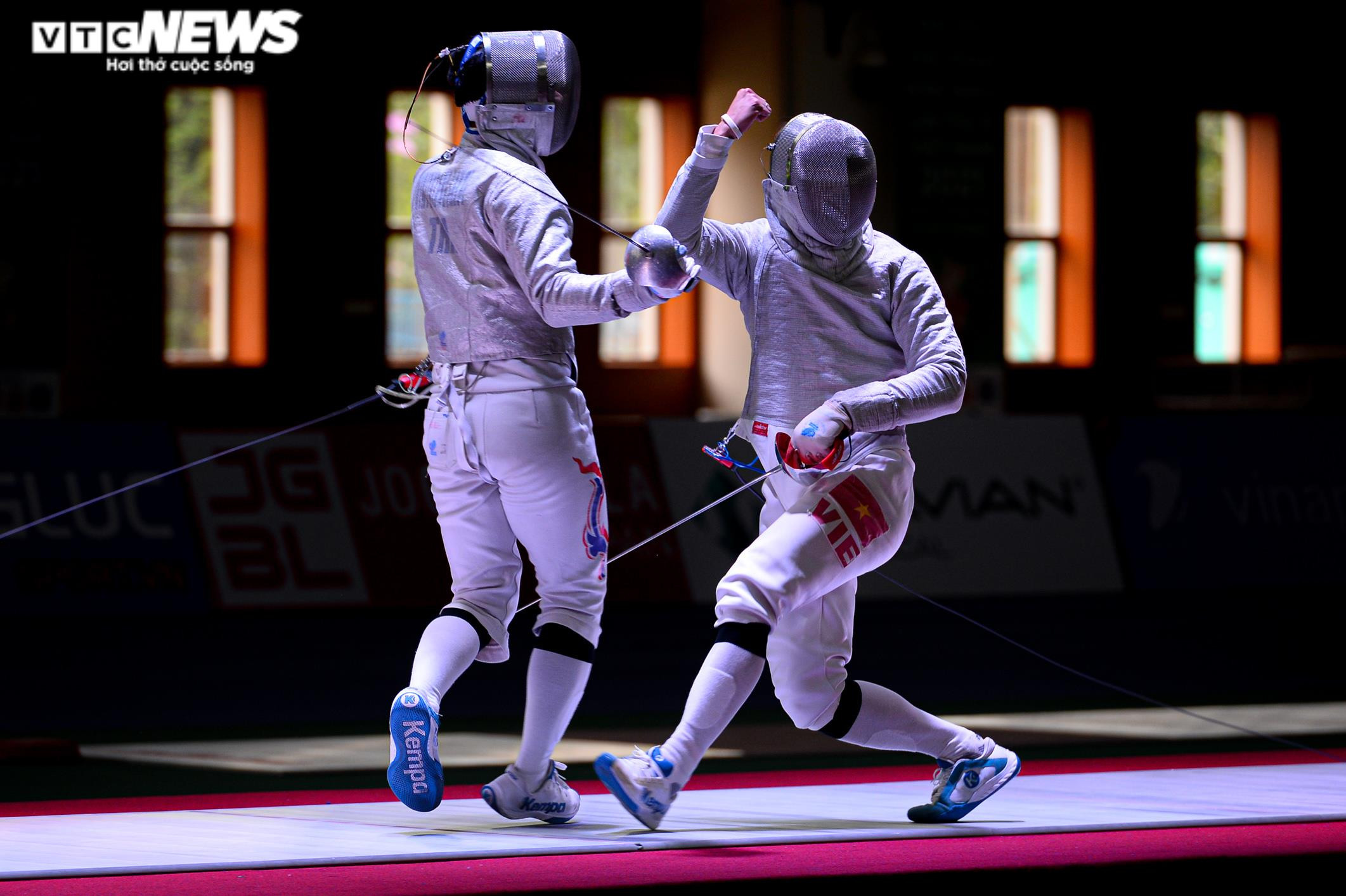Vũ Thành An cùng đồng đội hạ tuyển Thái Lan, giành HCV kiếm chém - 5