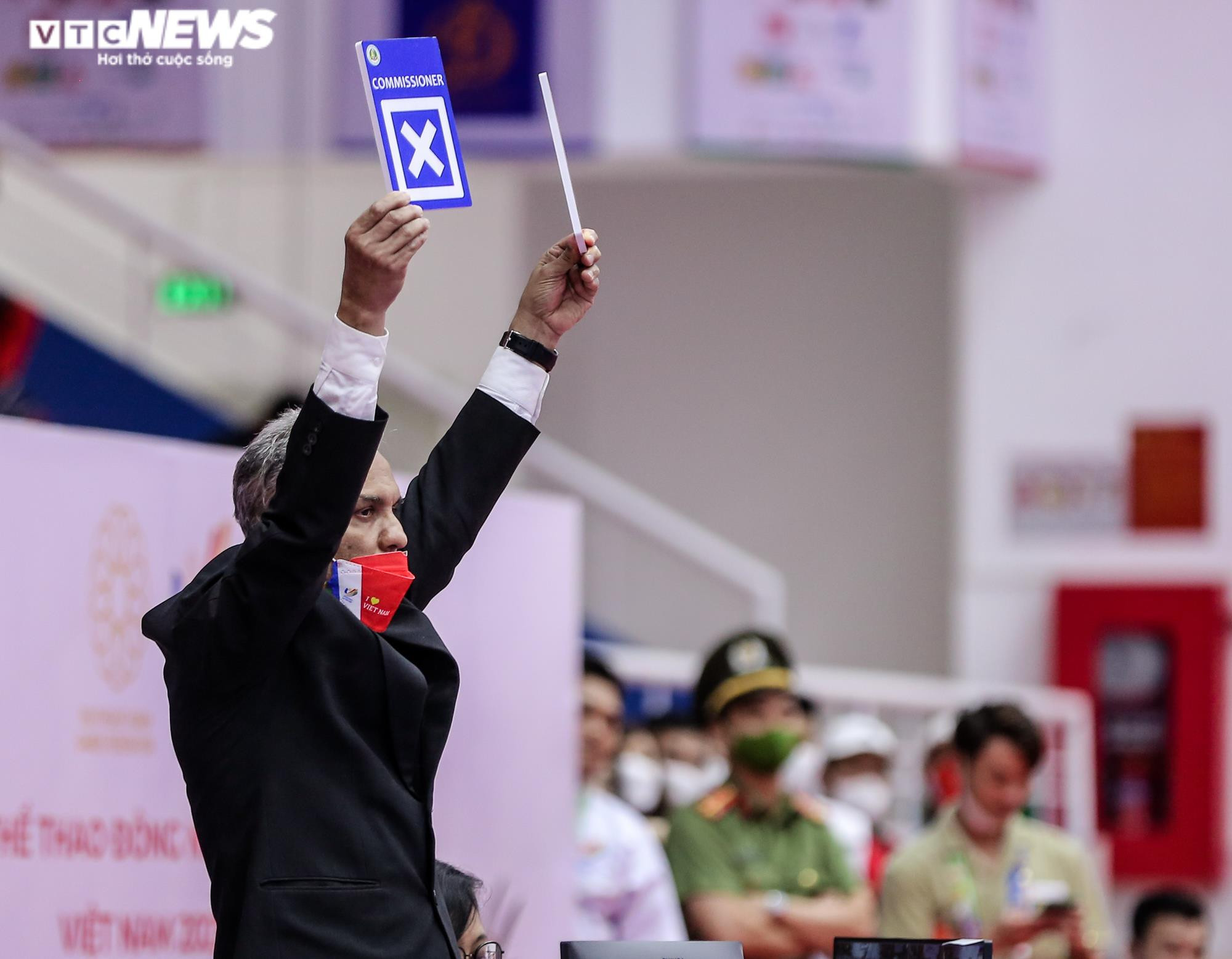 Ảnh: Võ sĩ Việt Nam ra đòn hóc hiểm, đối thủ thất bại rơi nước mắt - 9