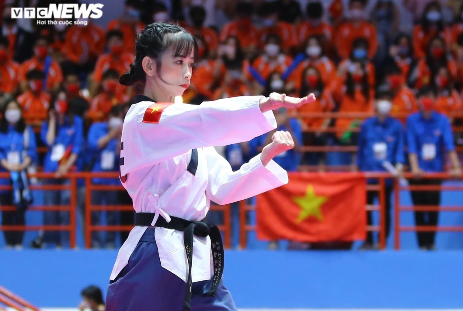 Châu Tuyết Vân tỏa sáng, tuyển taekwondo Việt Nam hoàn tất ngày vàng - 2