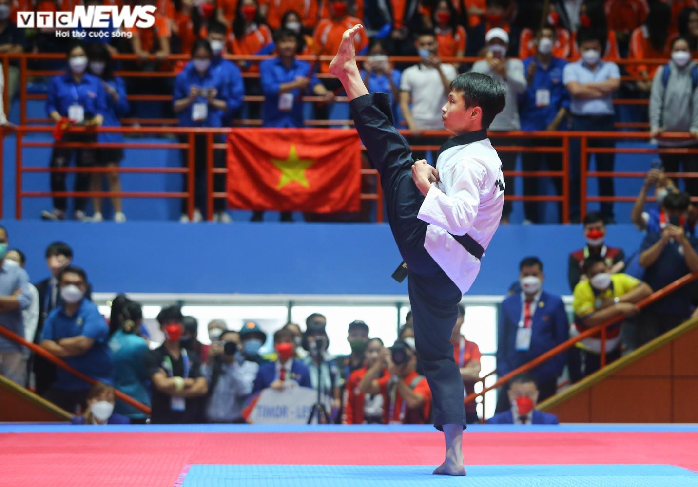 Châu Tuyết Vân tỏa sáng, tuyển taekwondo Việt Nam hoàn tất ngày vàng - 10