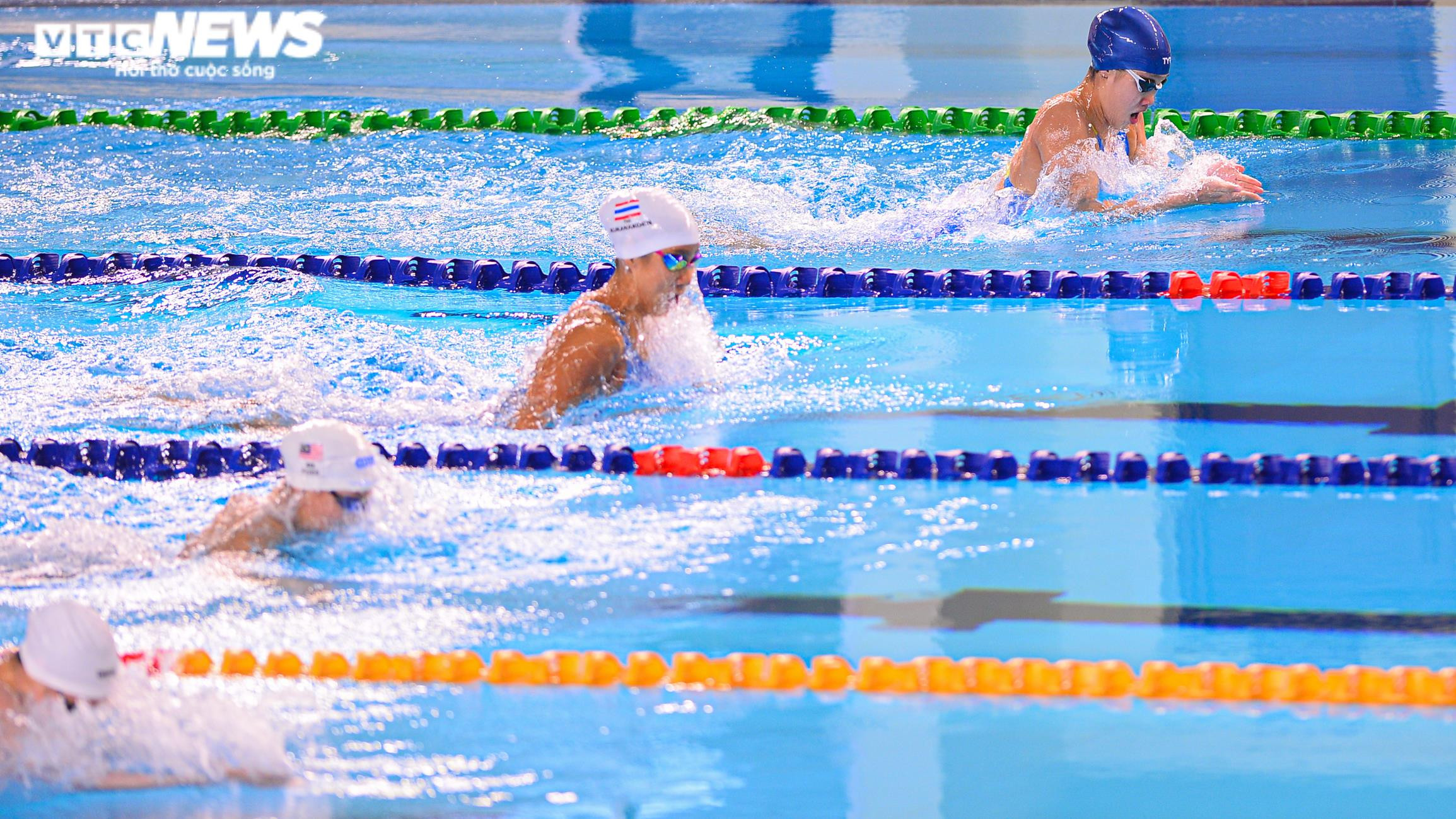 Ảnh: Kình ngư Hưng Nguyên nước rút thần tốc giành HCV SEA Games - 1