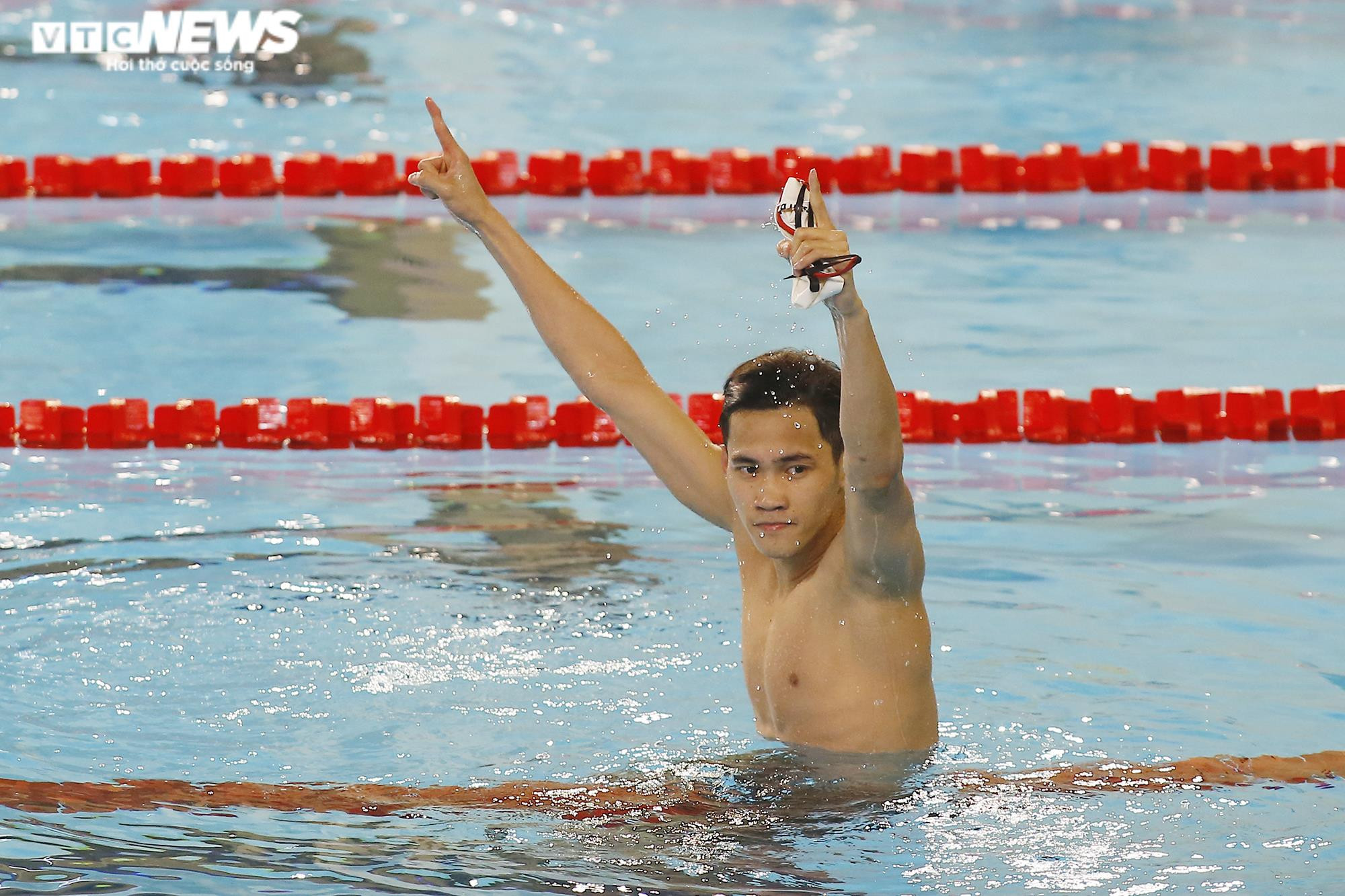 Ngôi sao tuyển bơi Việt Nam nhanh hơn đối thủ 3% giây, giành HCV nghẹt thở - 9