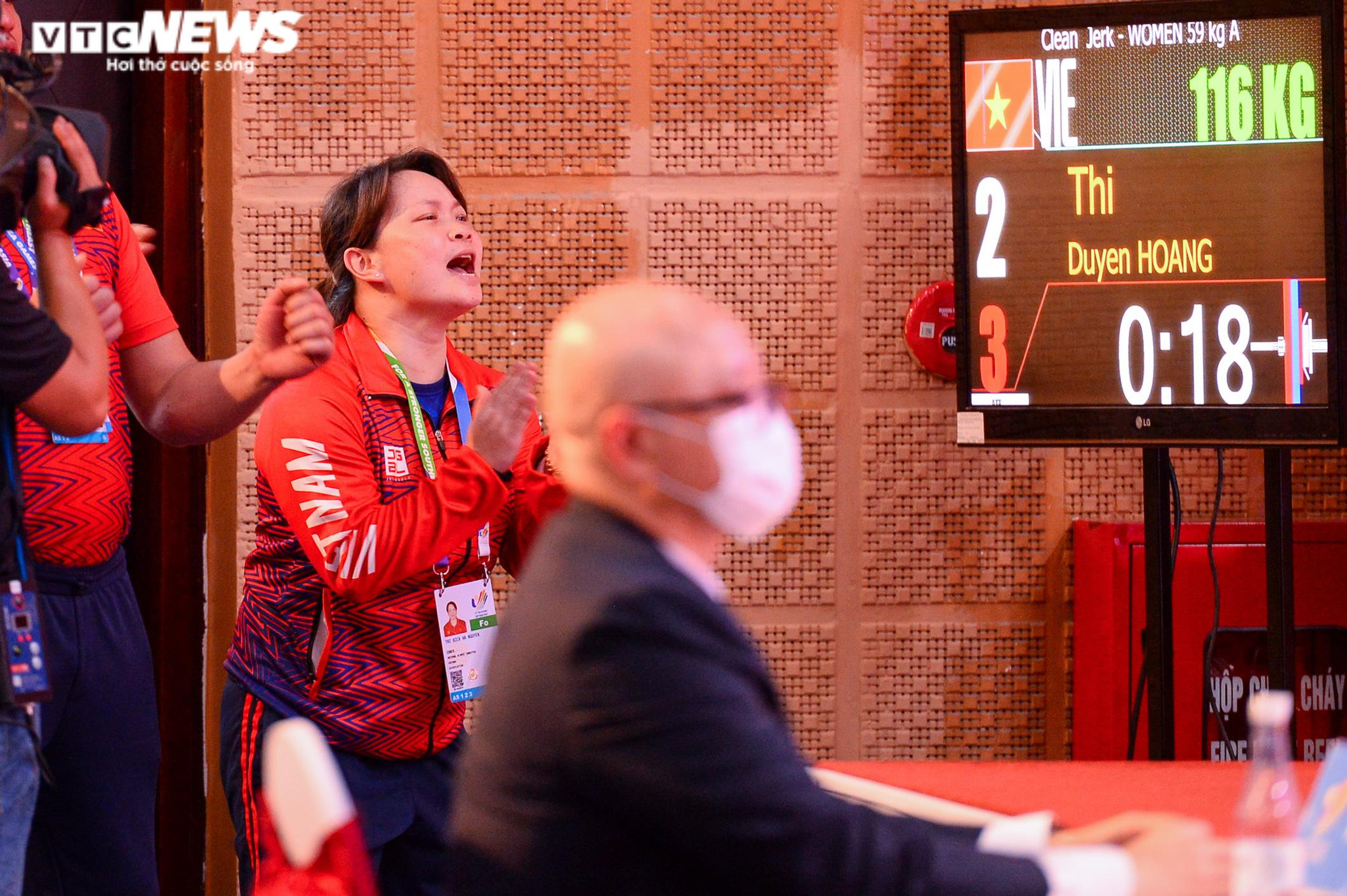 Đô cử Hoàng Thị Duyên vô đối nội dung 59kg, phá kỷ lục SEA Games - 8