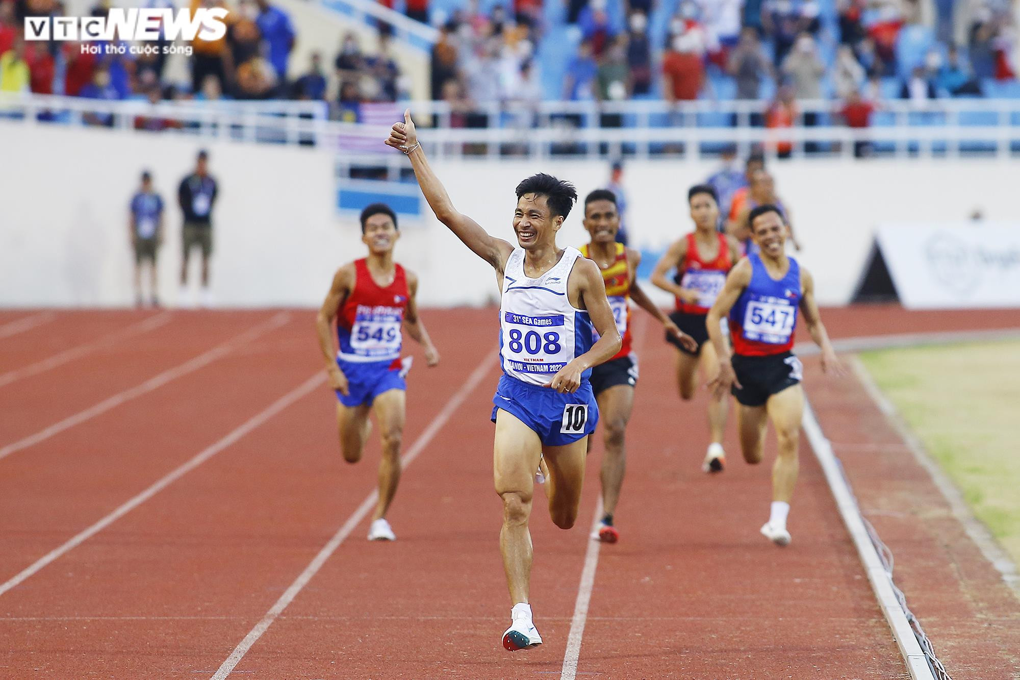 Điền kinh Việt Nam vượt Thái Lan, đứng đầu SEA Games 31: Thắng bằng thực lực - 3