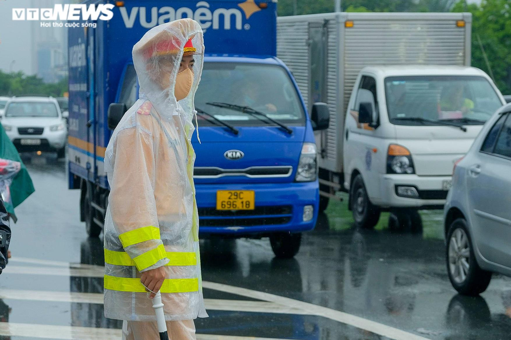 Vạn người đổ về sân Mỹ Đình cổ vũ U23 Việt Nam đại chiến U23 Thái Lan - 14