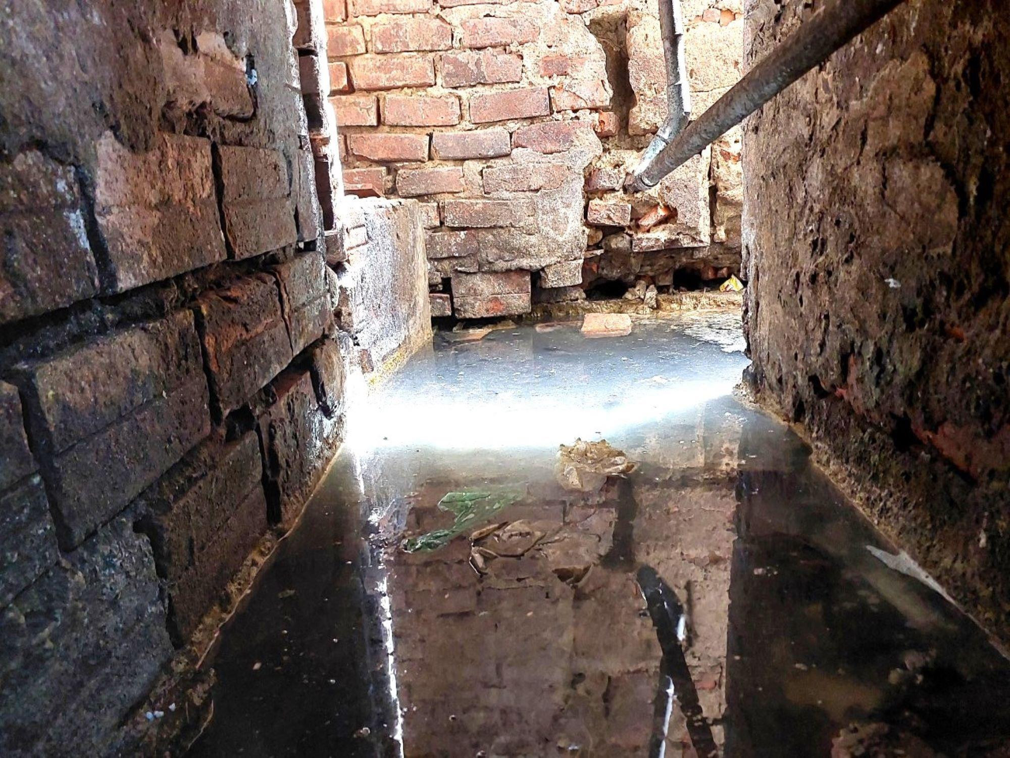 Nỗi khổ của người dân trong khu nhà 'ổ chuột' giữa thành phố Đà Nẵng - 7