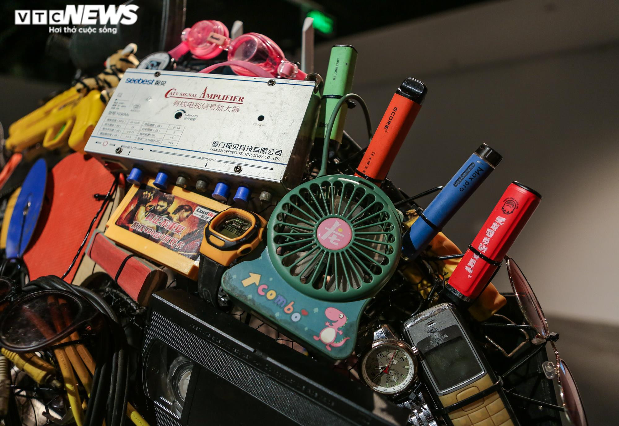 Ảnh: Chiêm ngưỡng những tác phẩm nghệ thuật chế tác từ đồ cũ - 8