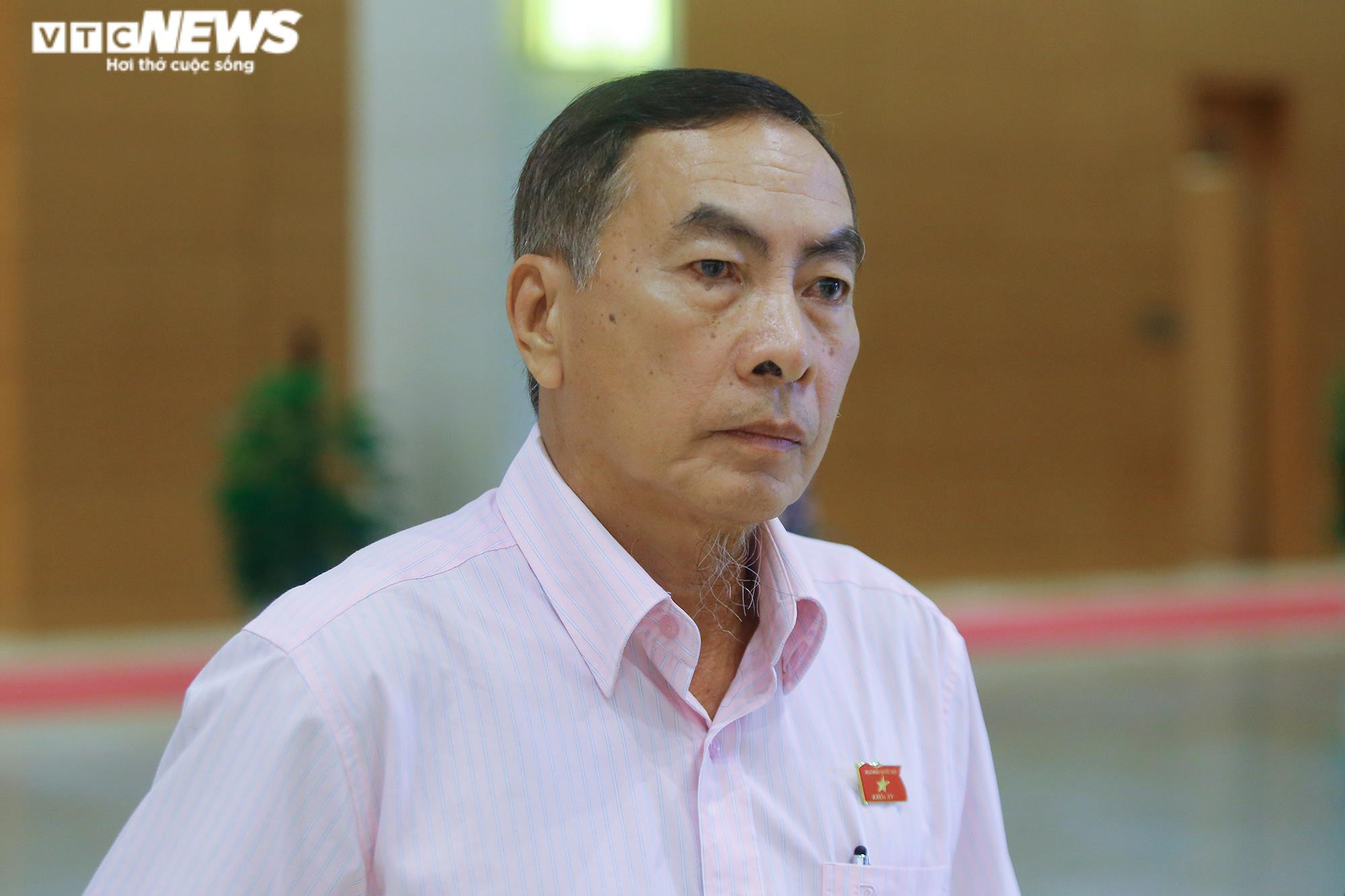 Bệnh viện thiếu thuốc: 'Dân không thể bị bệnh theo quy trình' - 3