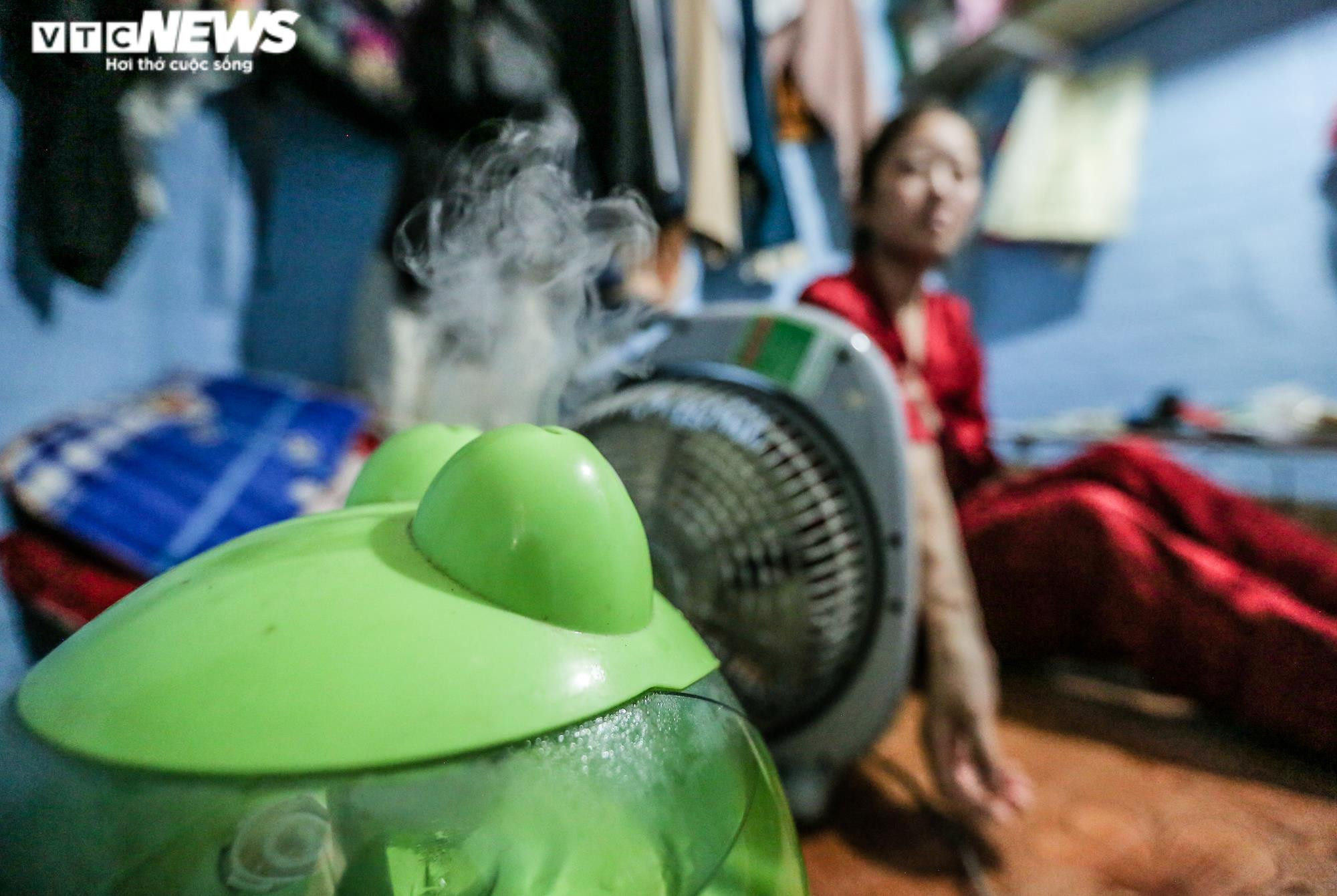 Xóm chạy thận oằn mình chống chọi nắng nóng đỉnh điểm, có điều hòa không dám bật - 10