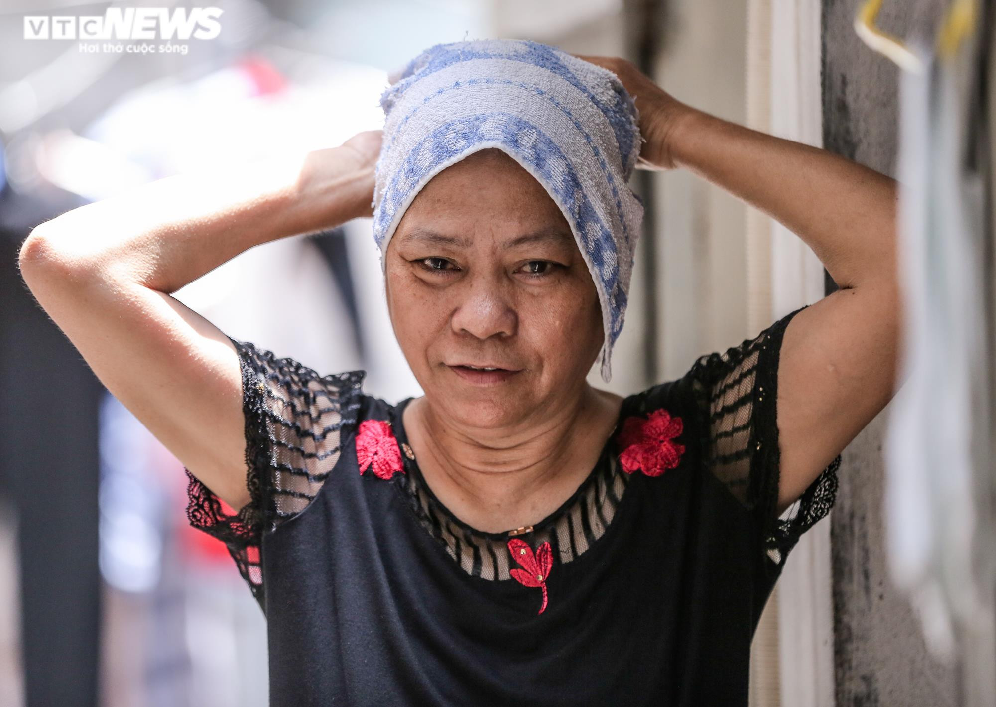 Xóm chạy thận oằn mình chống chọi nắng nóng đỉnh điểm, có điều hòa không dám bật - 6