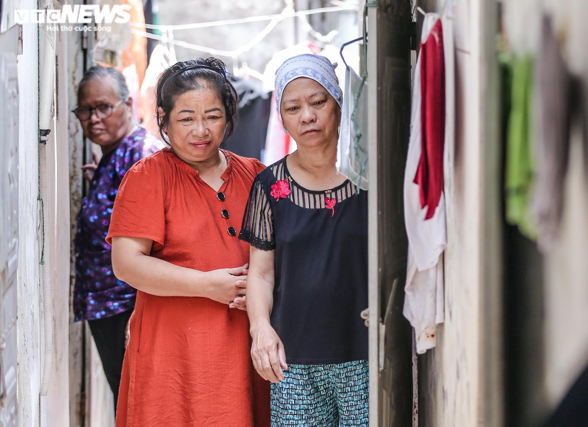 Xóm chạy thận oằn mình chống chọi nắng nóng đỉnh điểm, có điều hòa không dám bật - 2