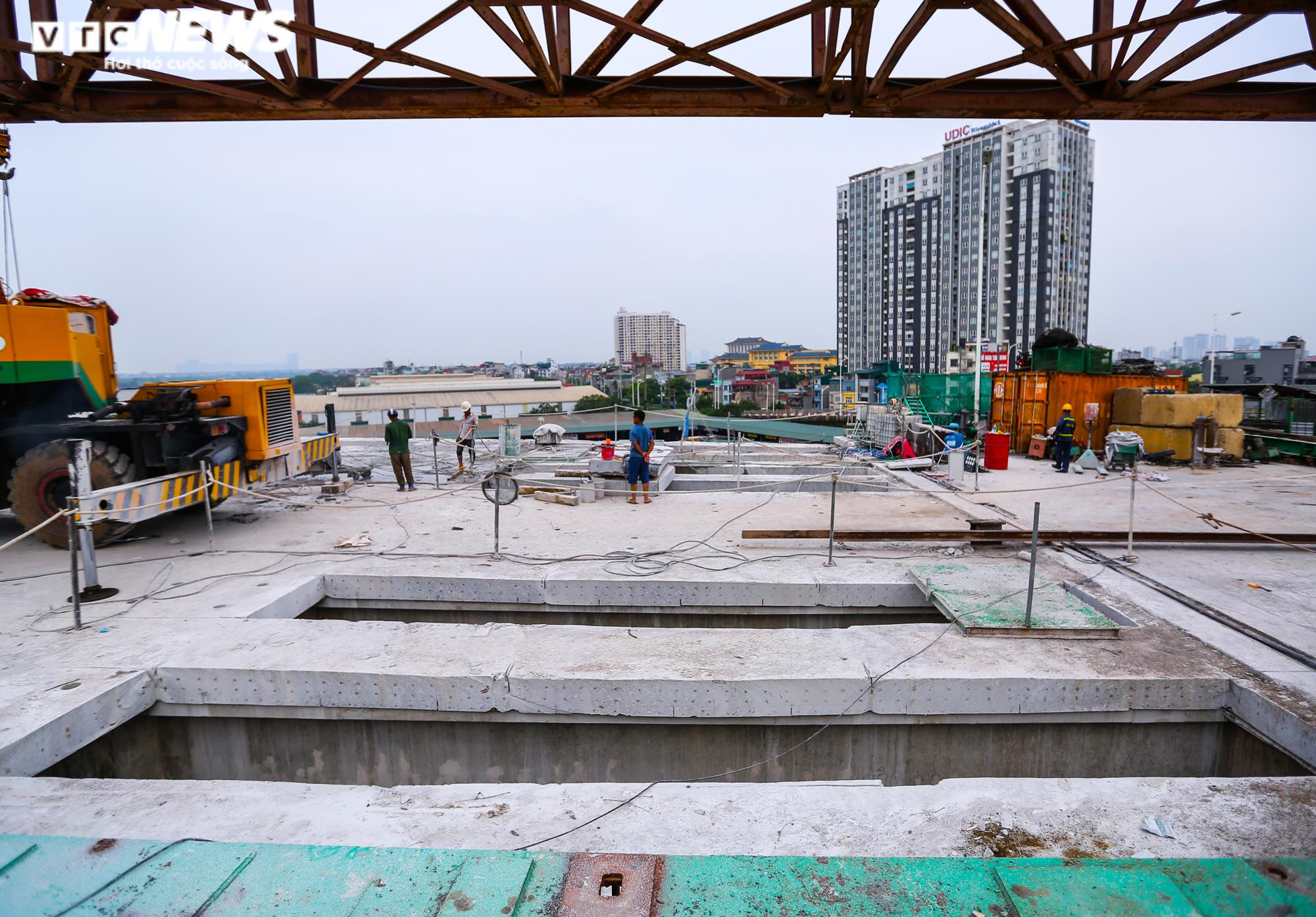 Ảnh: Hình hài cầu Vĩnh Tuy 2 sau gần hai năm xây dựng - 16