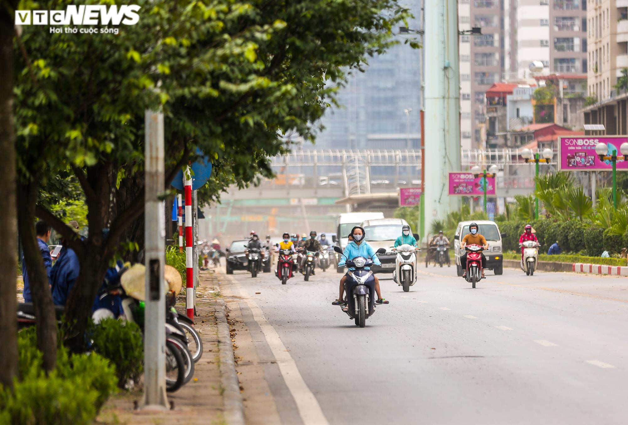 'Băm nát' quy hoạch ở Hà Nội: Dân than trời vì cảnh tắc đường, bụi mịt mù - 14