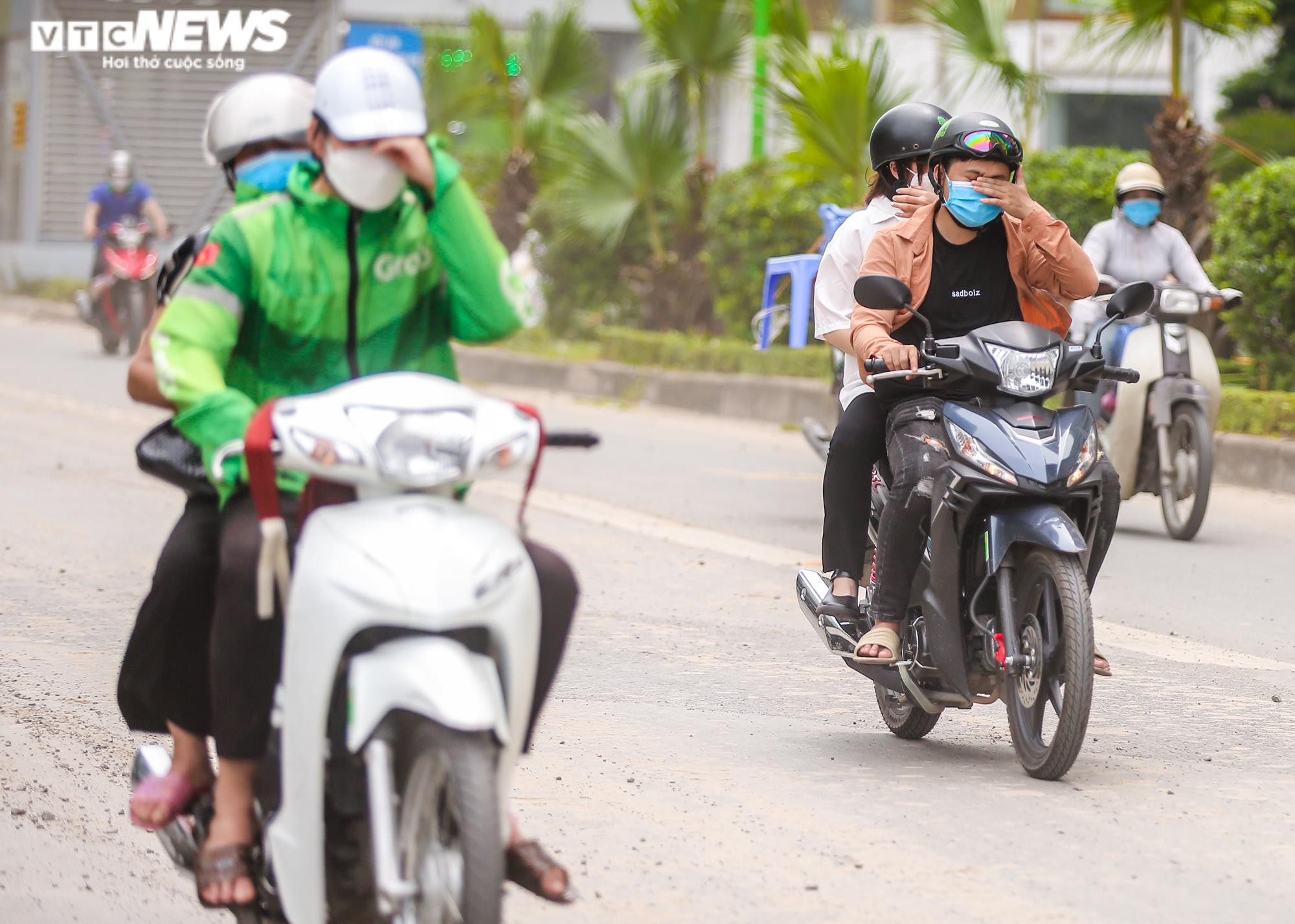 'Băm nát' quy hoạch ở Hà Nội: Dân than trời vì cảnh tắc đường, bụi mịt mù - 8