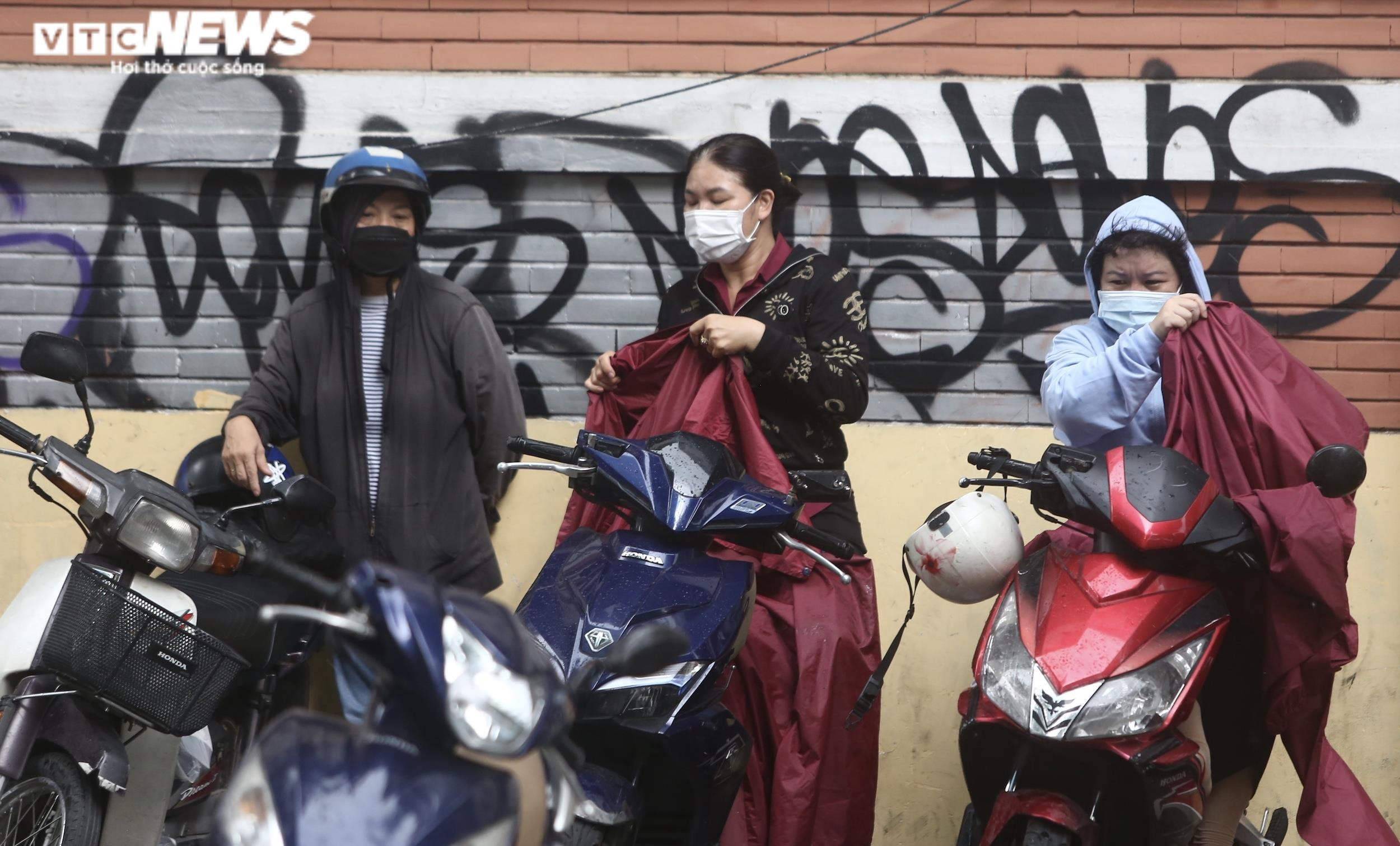 Hơn 1 triệu thí sinh cả nước làm thủ tục dự thi tốt nghiệp THPT 2022 - 21