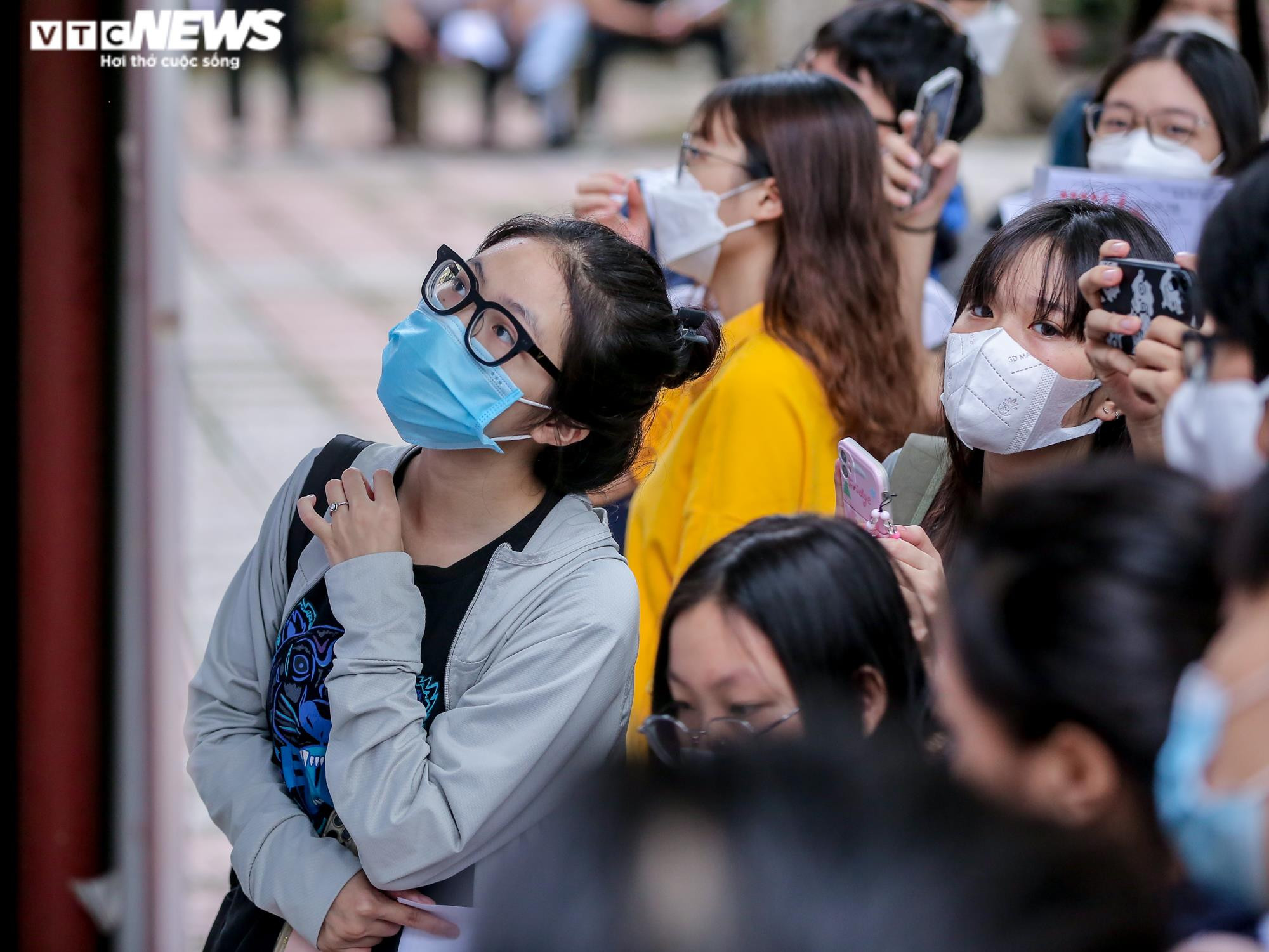 Hơn 1 triệu thí sinh cả nước làm thủ tục dự thi tốt nghiệp THPT 2022 - 11