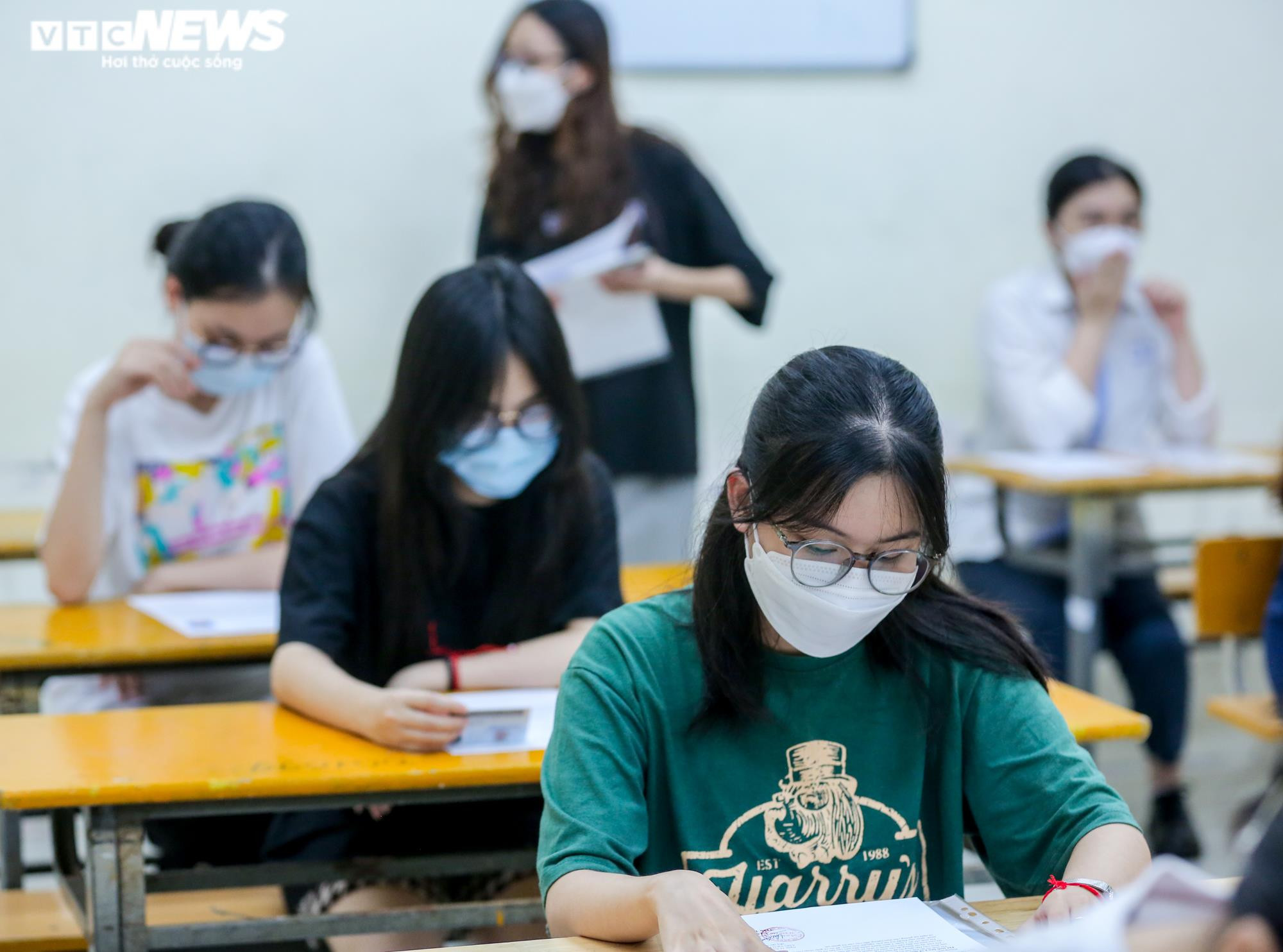 Hơn 1 triệu thí sinh cả nước làm thủ tục dự thi tốt nghiệp THPT 2022 - 15