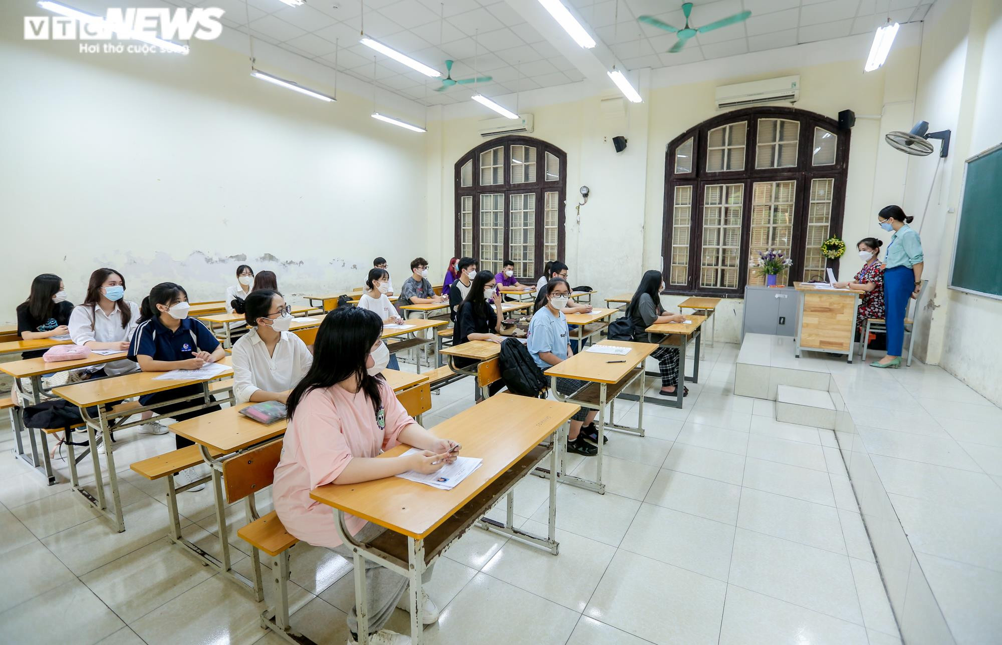 Hơn 1 triệu thí sinh cả nước làm thủ tục dự thi tốt nghiệp THPT 2022 - 13