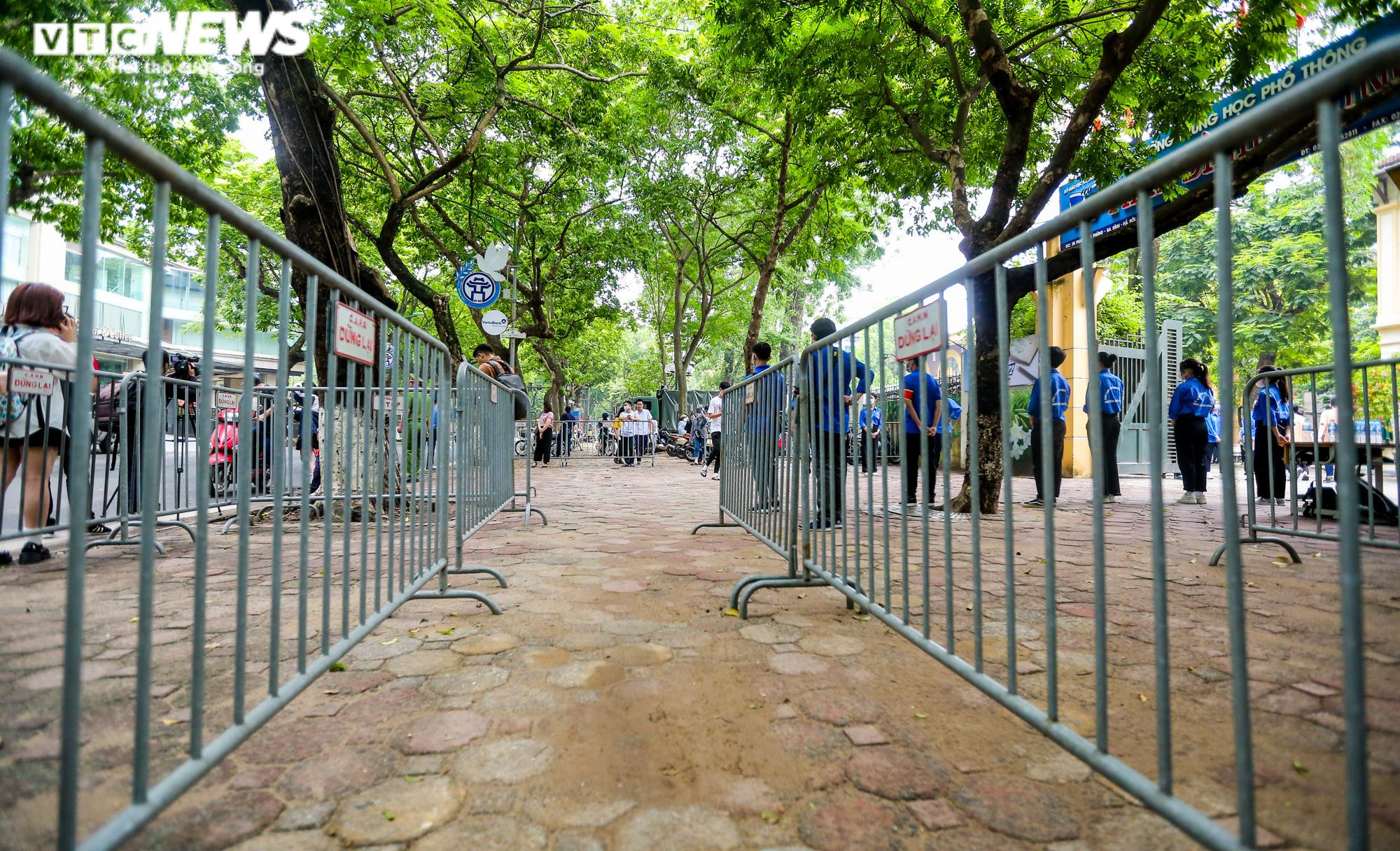 Hơn 1 triệu thí sinh cả nước làm thủ tục dự thi tốt nghiệp THPT 2022 - 7