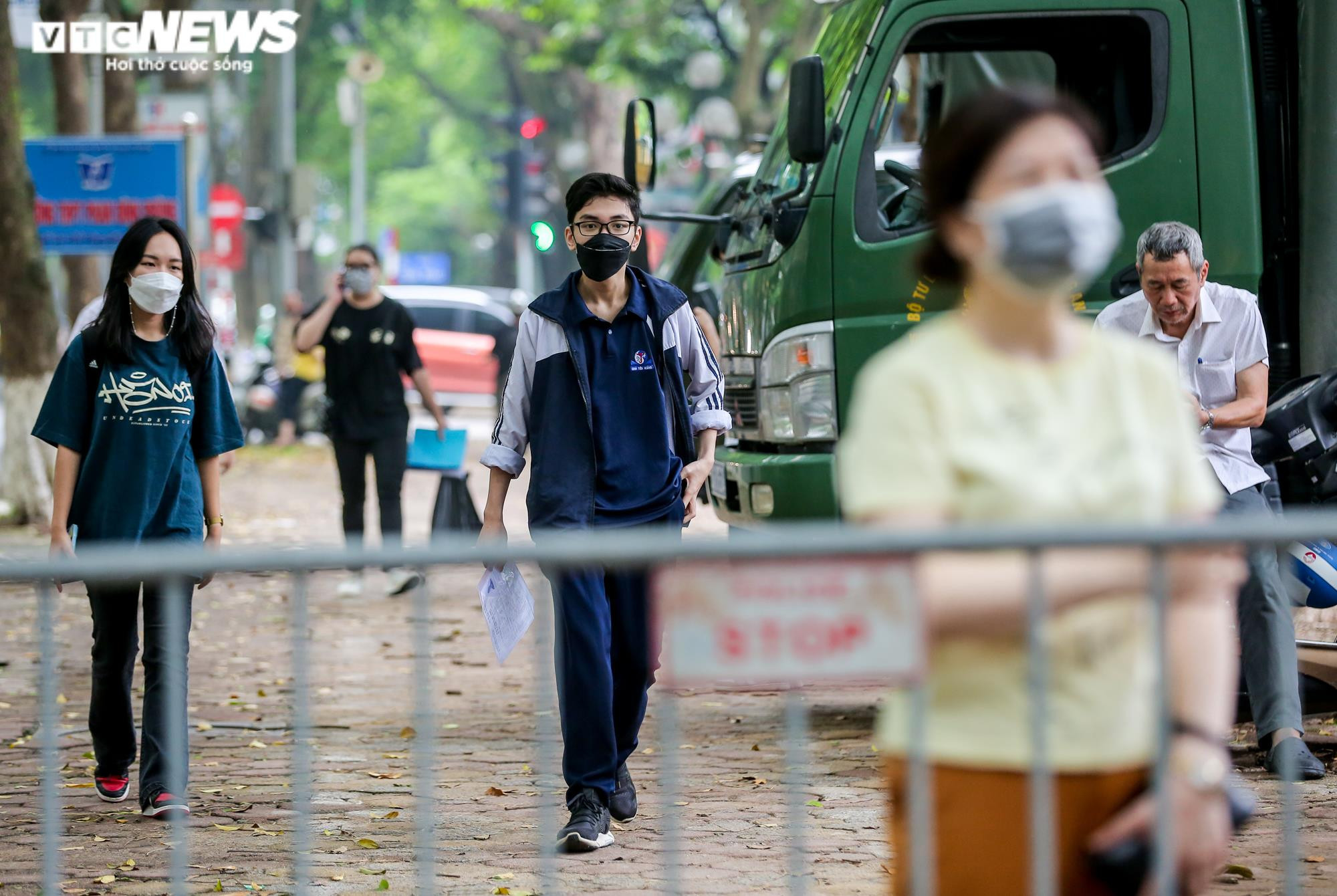 Hơn 1 triệu thí sinh cả nước làm thủ tục dự thi tốt nghiệp THPT 2022 - 6