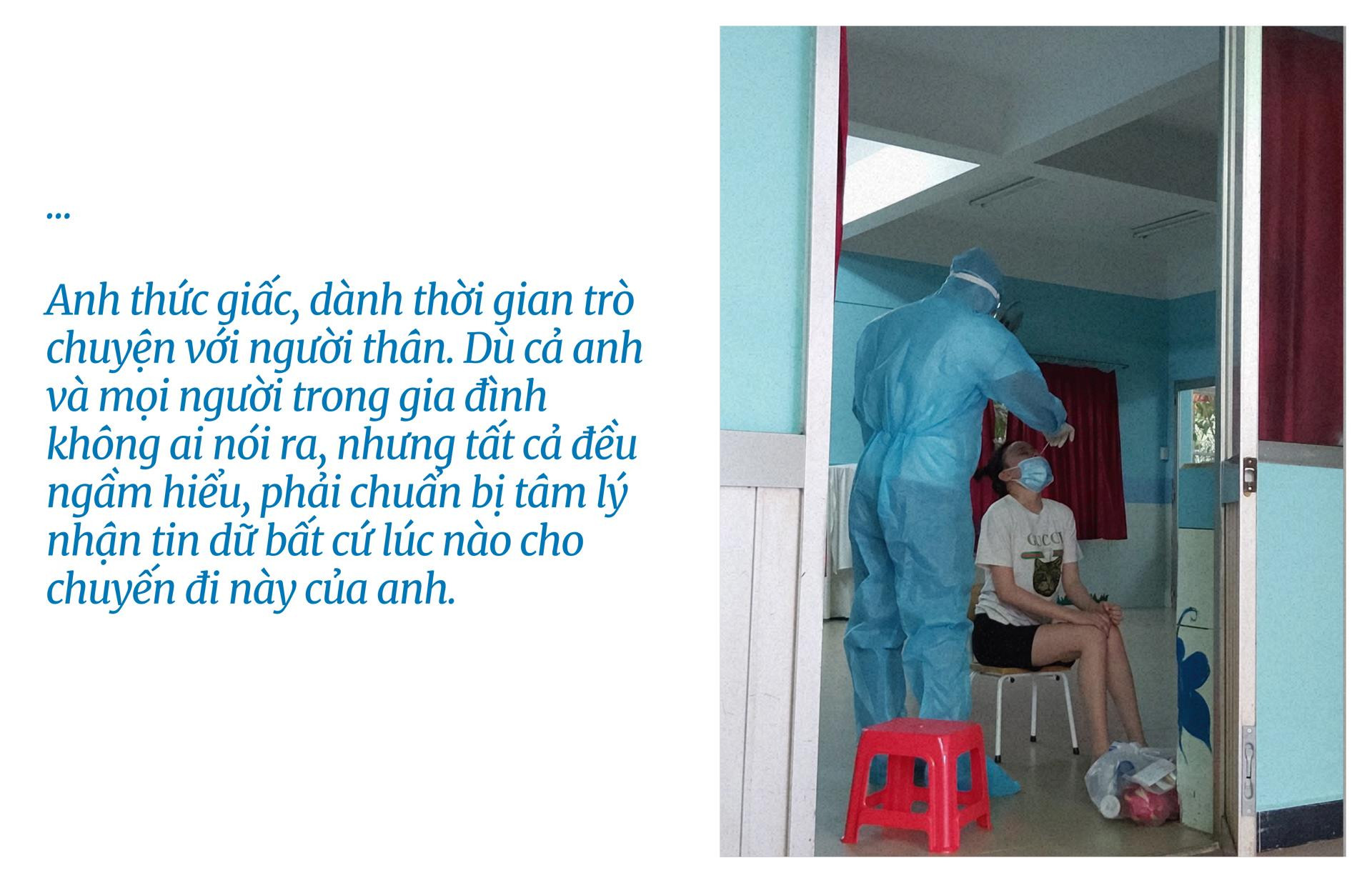 Áo trắng xung phong vào tâm dịch - 3