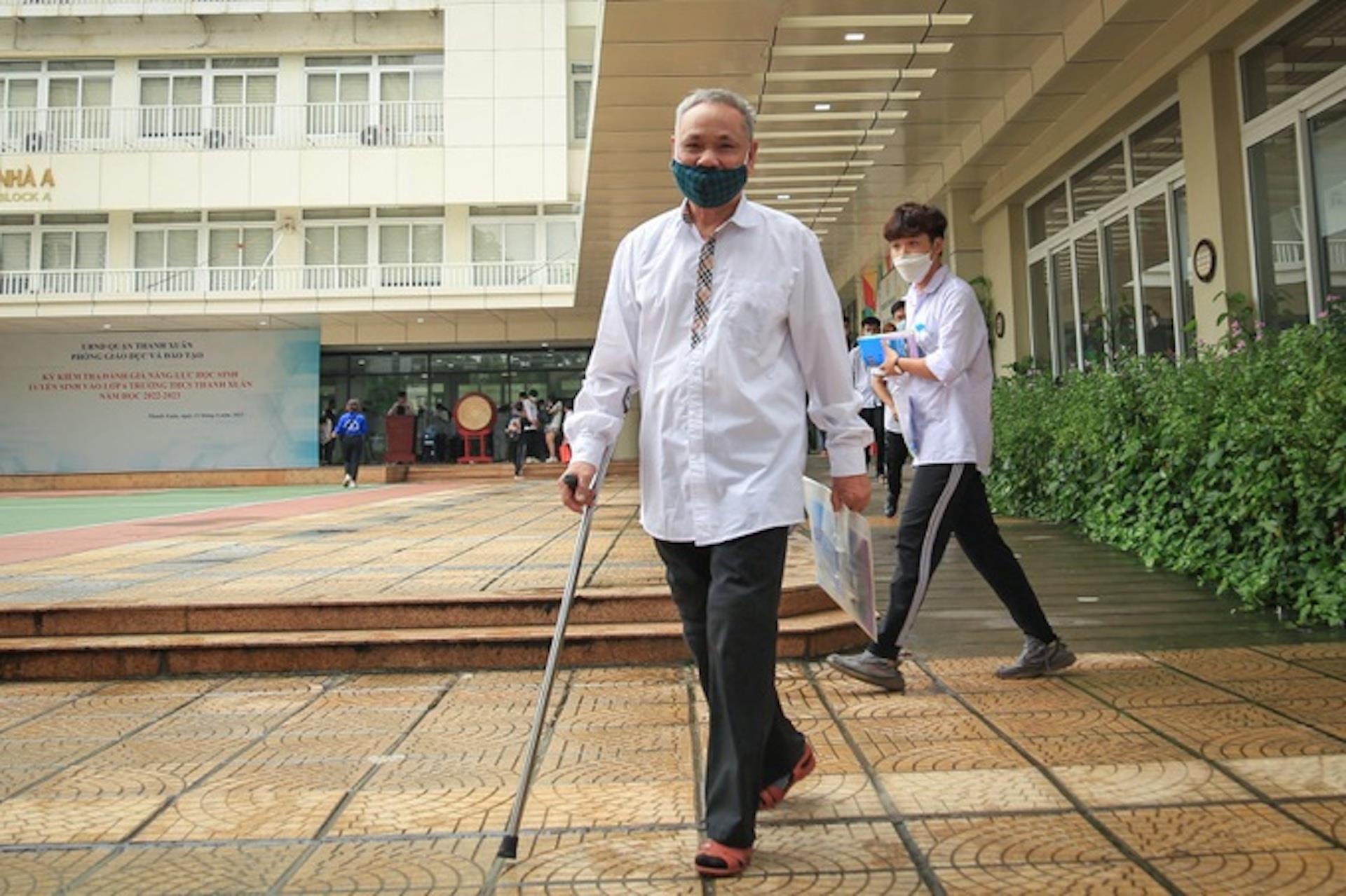 Những khoảnh khắc ấn tượng khép lại kỳ thi tốt nghiệp THPT 2022 - 13