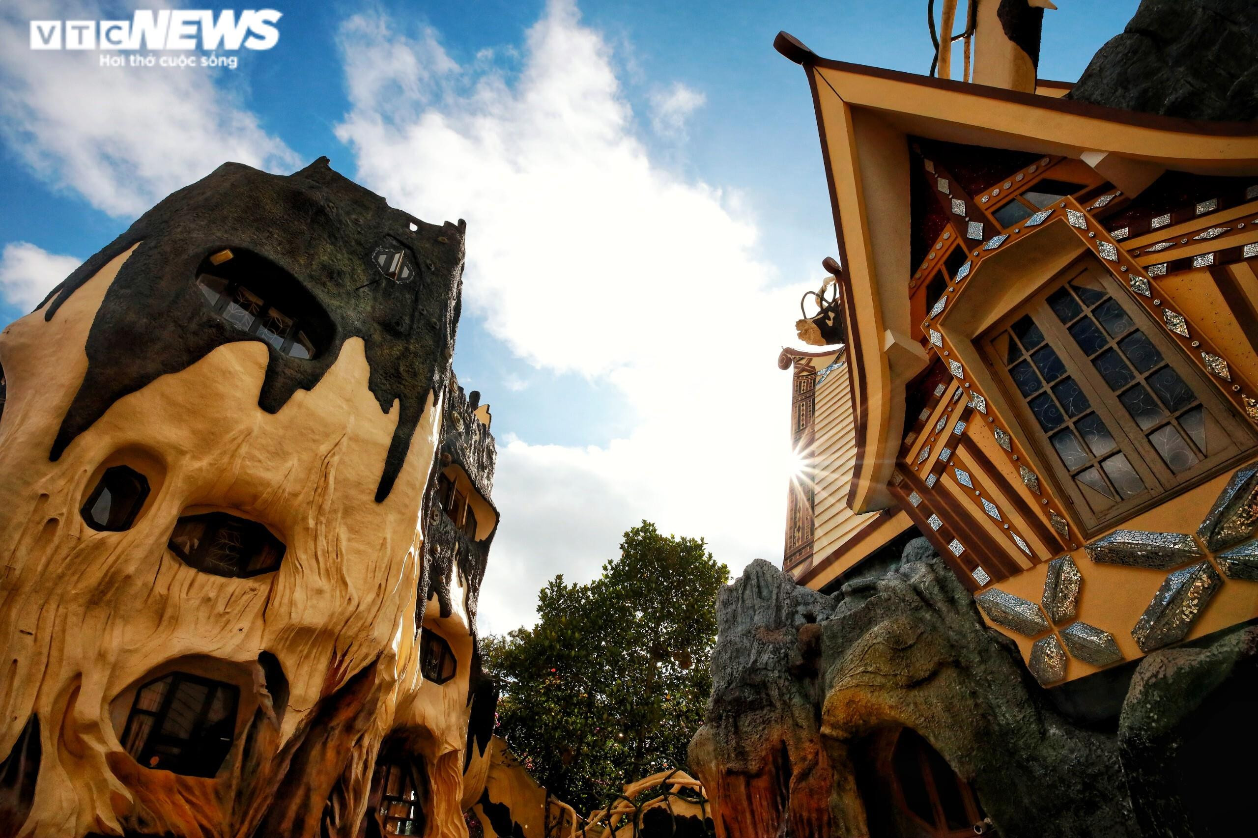 Ảnh: Khám phá biệt thự 'quái dị' ở Đà Lạt từng được báo Mỹ hết lời ngợi khen - 3