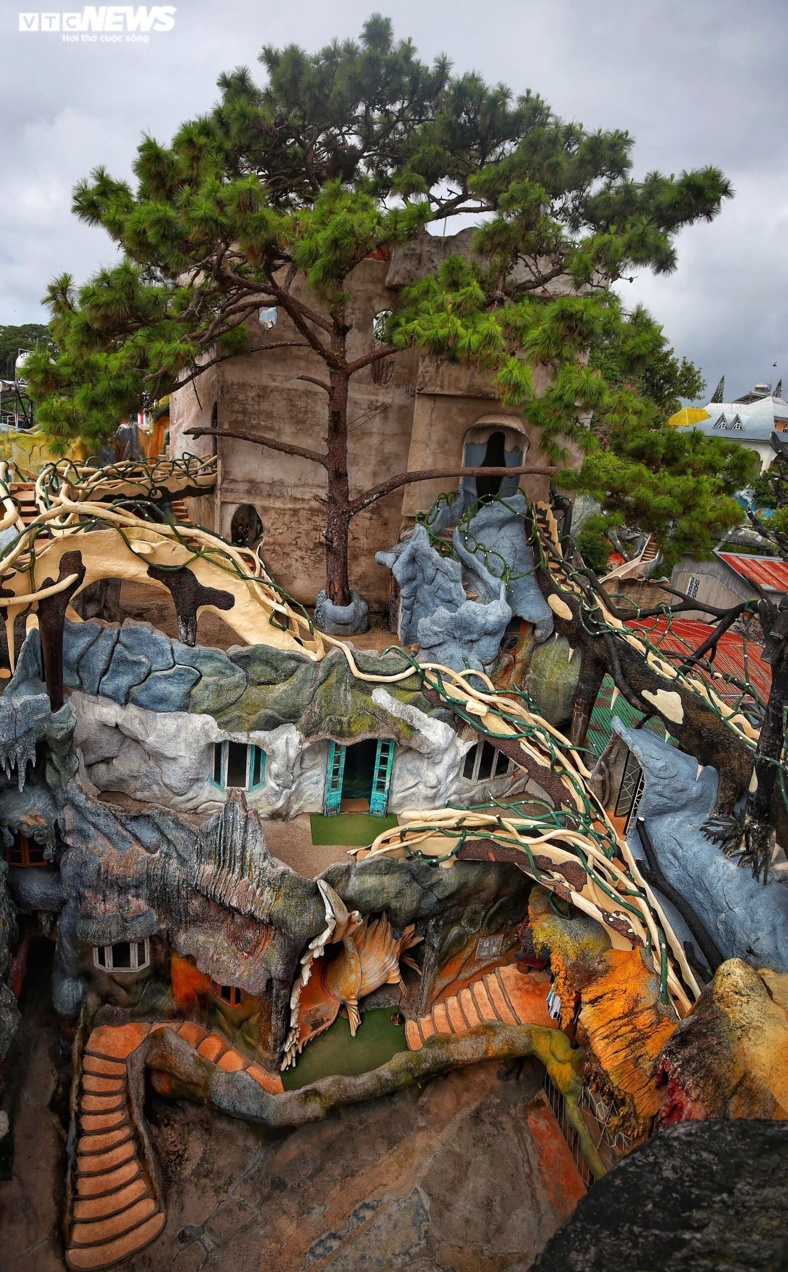 Ảnh: Khám phá biệt thự 'quái dị' ở Đà Lạt từng được báo Mỹ hết lời ngợi khen - 4