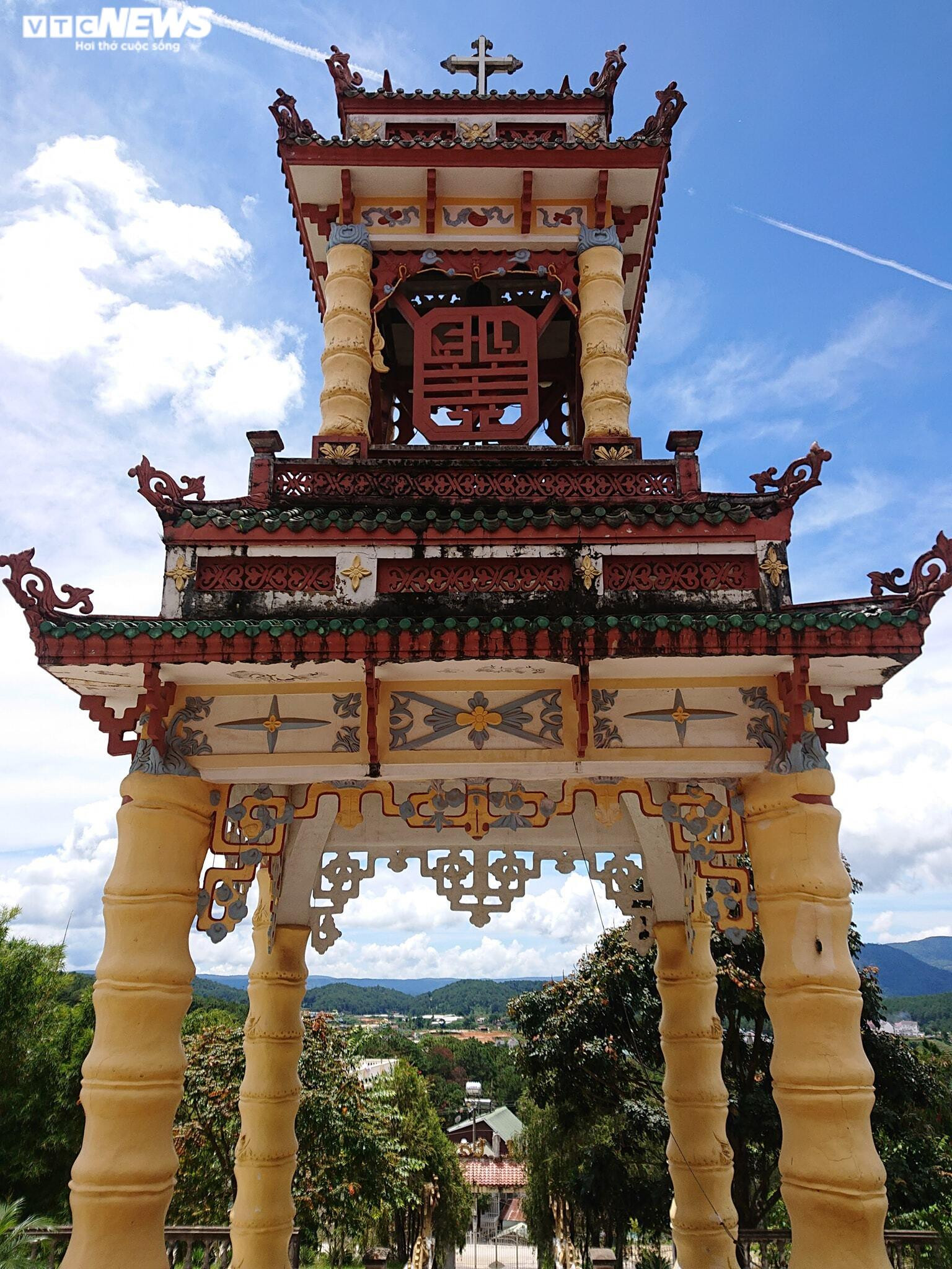 Ảnh: Chiêm ngưỡng kiến trúc độc đáo của nhà thờ Du Sinh, Đà Lạt - 3