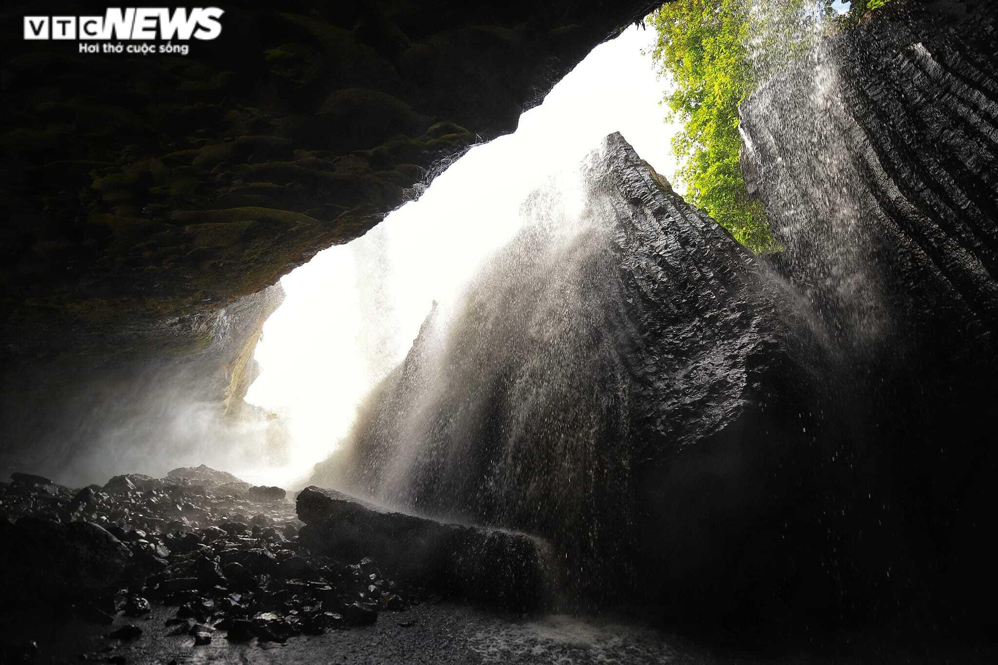 Ảnh: Thác Dray Nur, 'nàng thơ' đẹp thổn thức giữa đại ngàn Tây Nguyên - 10