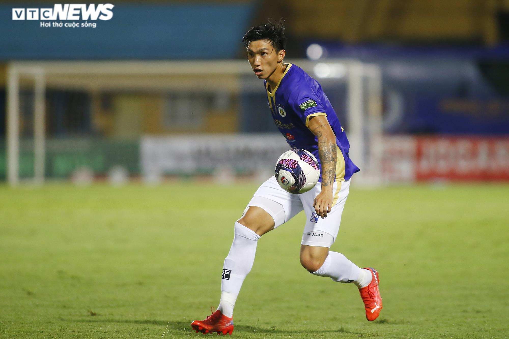 Đoàn Văn Hậu năng nổ trong ngày trở lại đội hình chính Hà Nội FC - 1