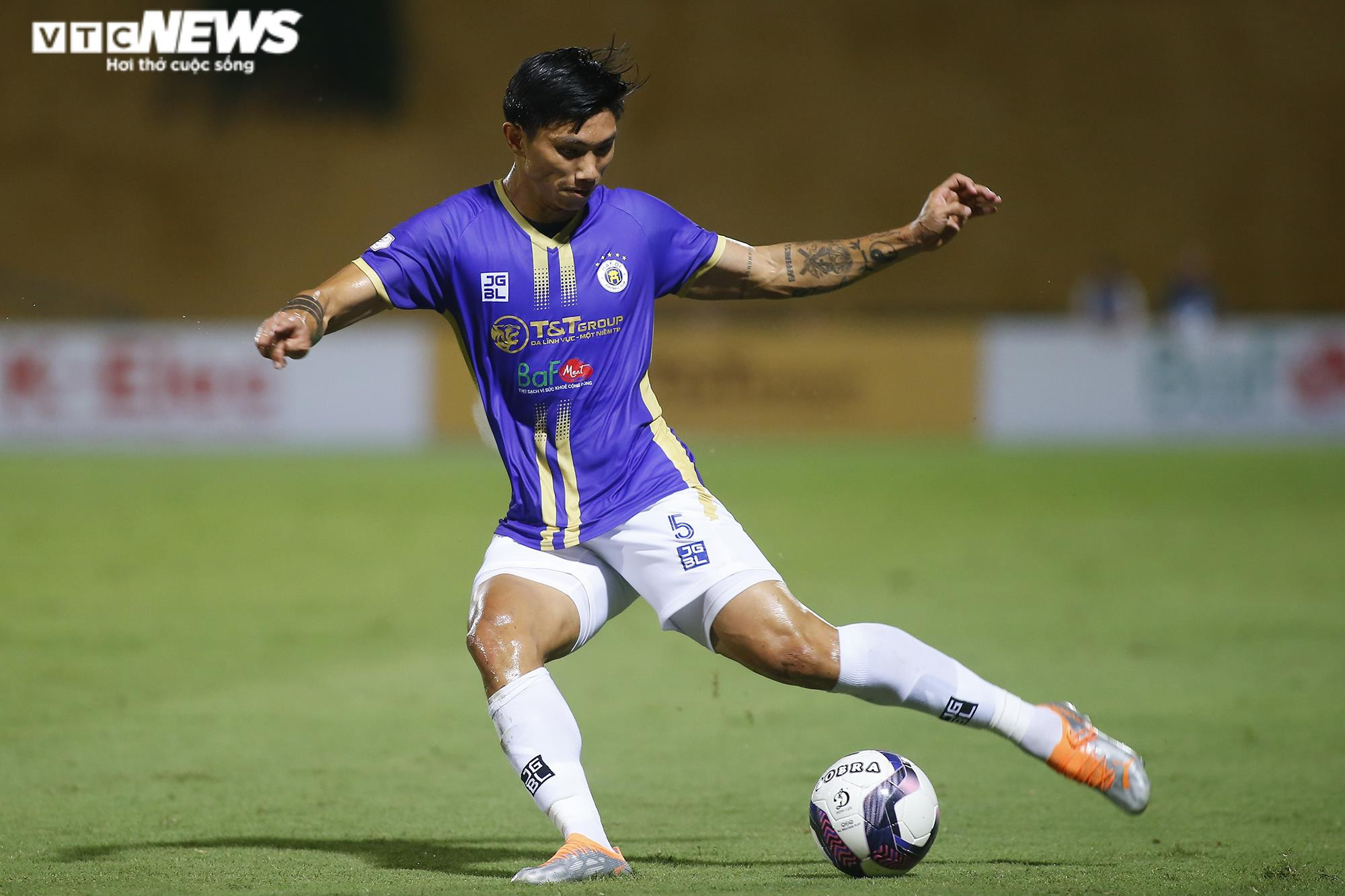 Đoàn Văn Hậu năng nổ trong ngày trở lại đội hình chính Hà Nội FC - 7