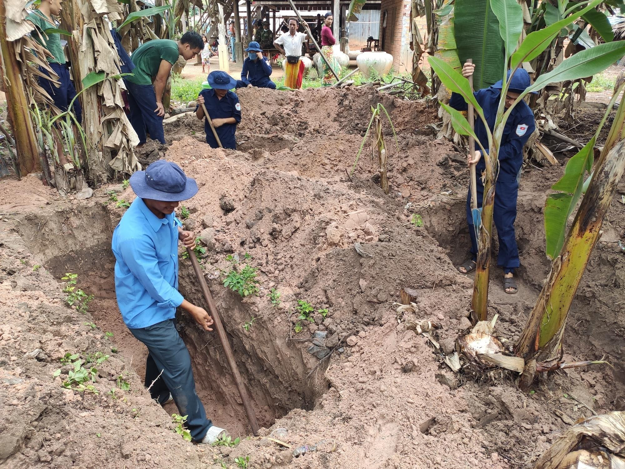 Gian nan tìm hài cốt đồng đội trên đất bạn Campuchia - 2