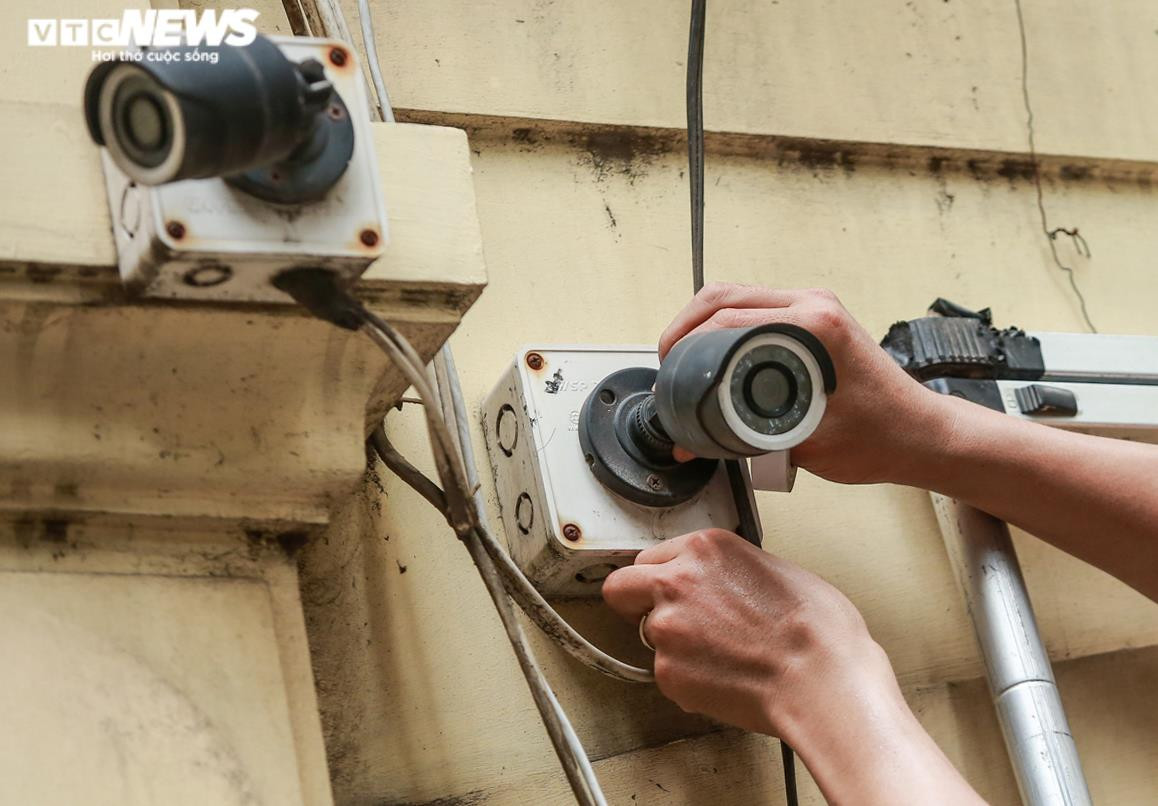 Ảnh: 'Mắt thần' ngày đêm bảo vệ an ninh cho ngõ phố Thủ đô - 4