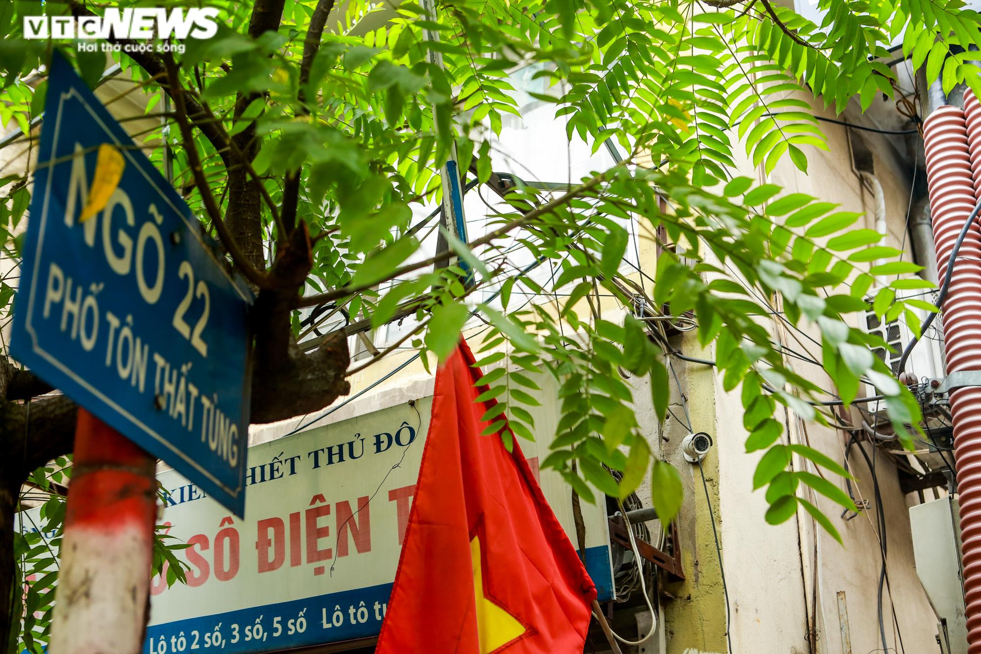 Ảnh: 'Mắt thần' ngày đêm bảo vệ an ninh cho ngõ phố Thủ đô - 6