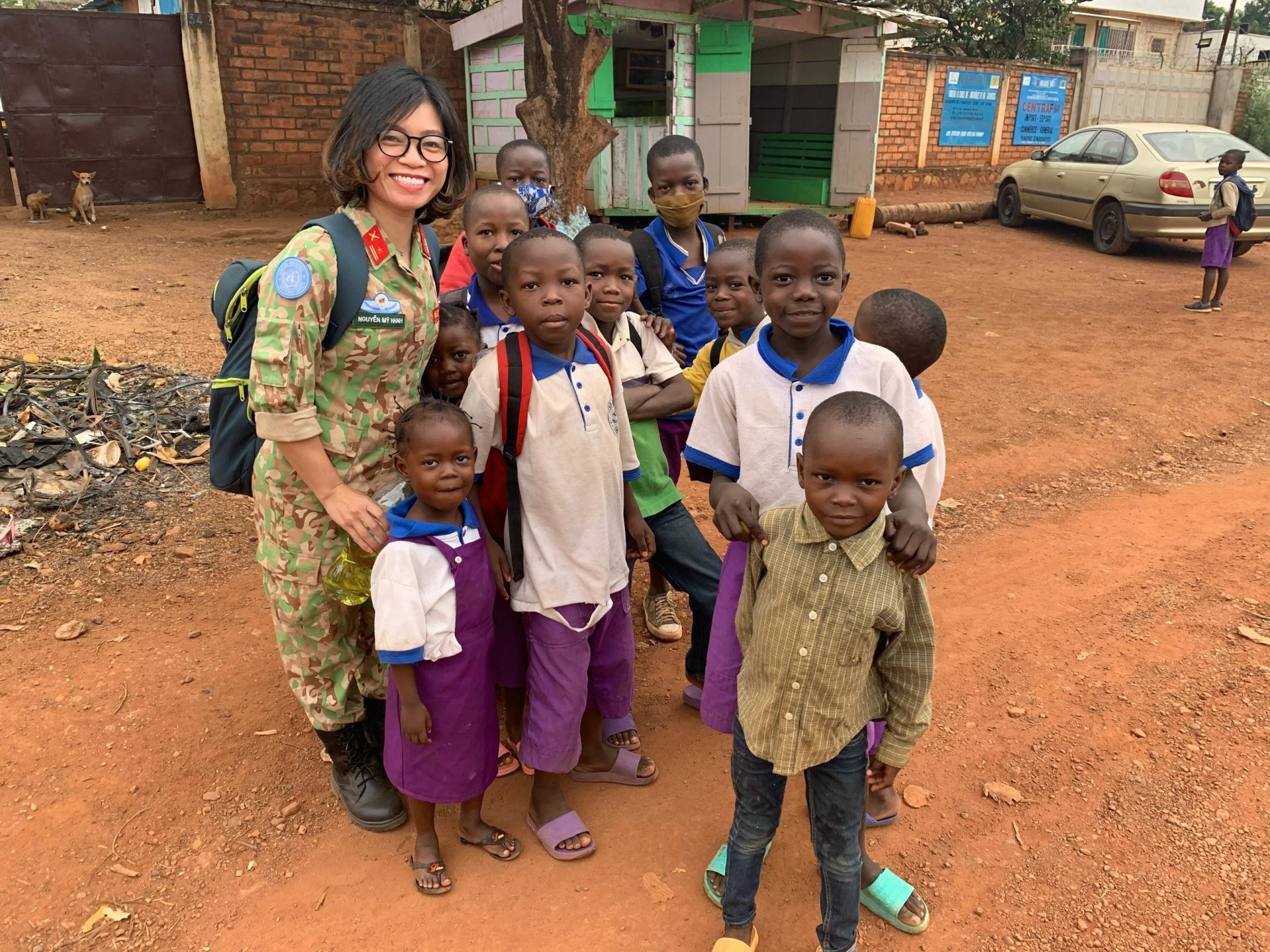 Nữ Thiếu tá và kỷ vật vô giá của đồng đội hy sinh ở Cộng hòa Trung Phi - 2