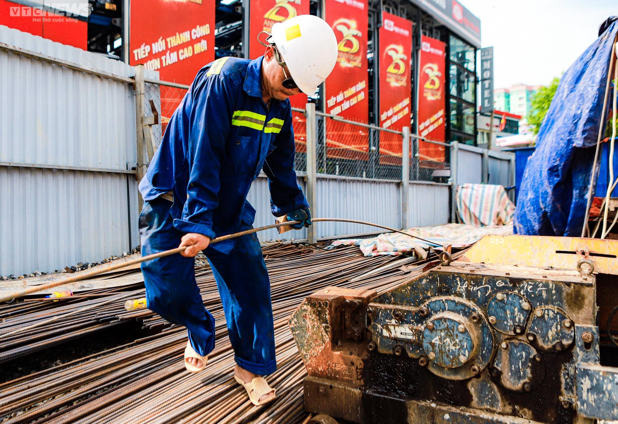 Ảnh: Những dự án giao thông trọng điểm ở Hà Nội sắp hoàn thành - 13