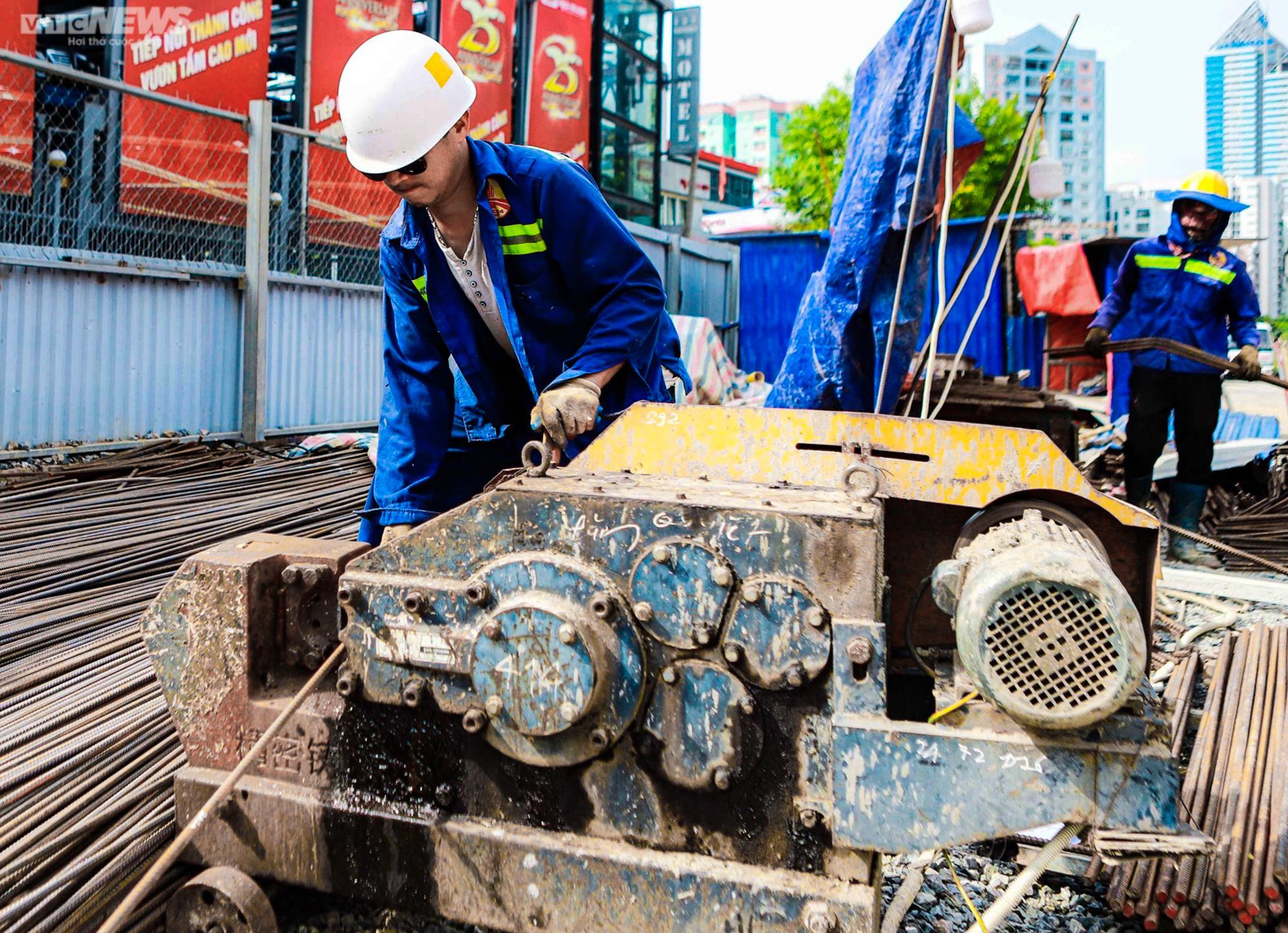 Ảnh: Những dự án giao thông trọng điểm ở Hà Nội sắp hoàn thành - 15