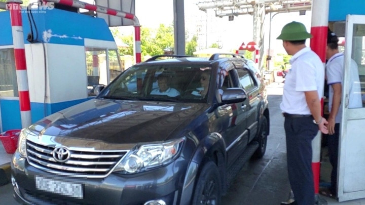 Những chuyện 'cười ra nước mắt' ở trạm thu phí không dừng - 3